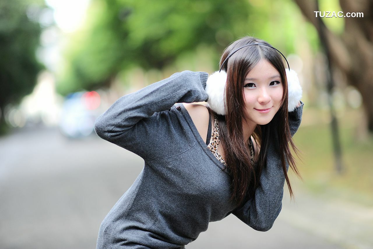 台湾正妹_台湾黑丝芭比娃娃美女外拍写真集