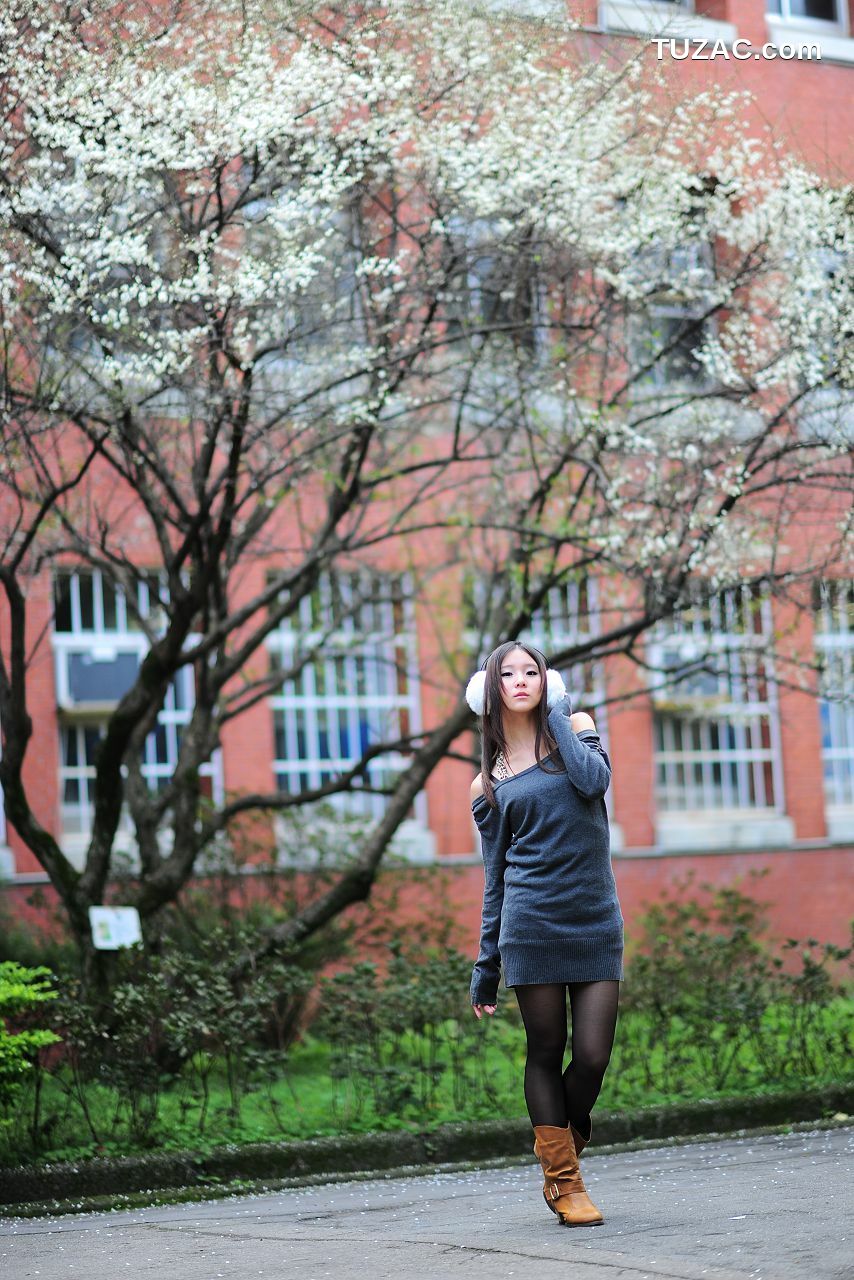 台湾正妹_台湾黑丝芭比娃娃美女外拍写真集