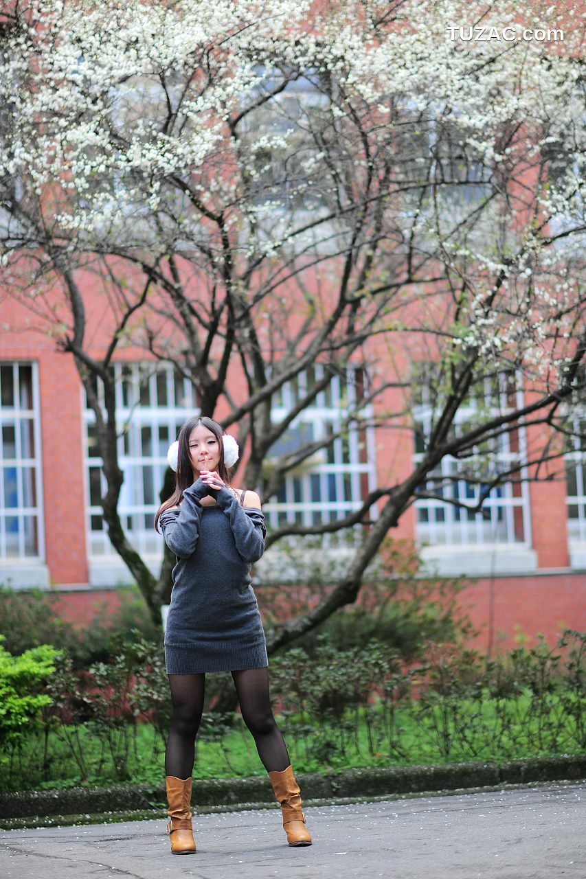 台湾正妹_台湾黑丝芭比娃娃美女外拍写真集