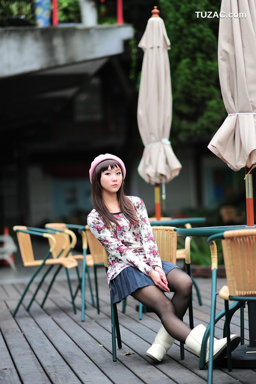 台湾正妹_台湾黑丝芭比娃娃美女外拍写真集