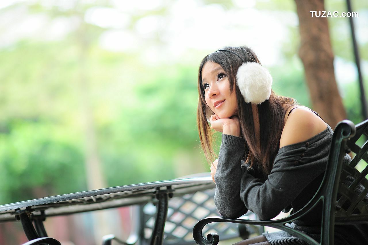 台湾正妹_台湾黑丝芭比娃娃美女外拍写真集