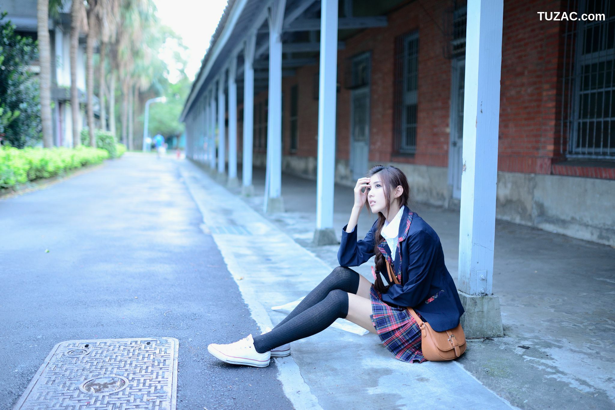 台湾正妹_廖挺伶/Kila晶晶《极品学妹 放学路上》写真集