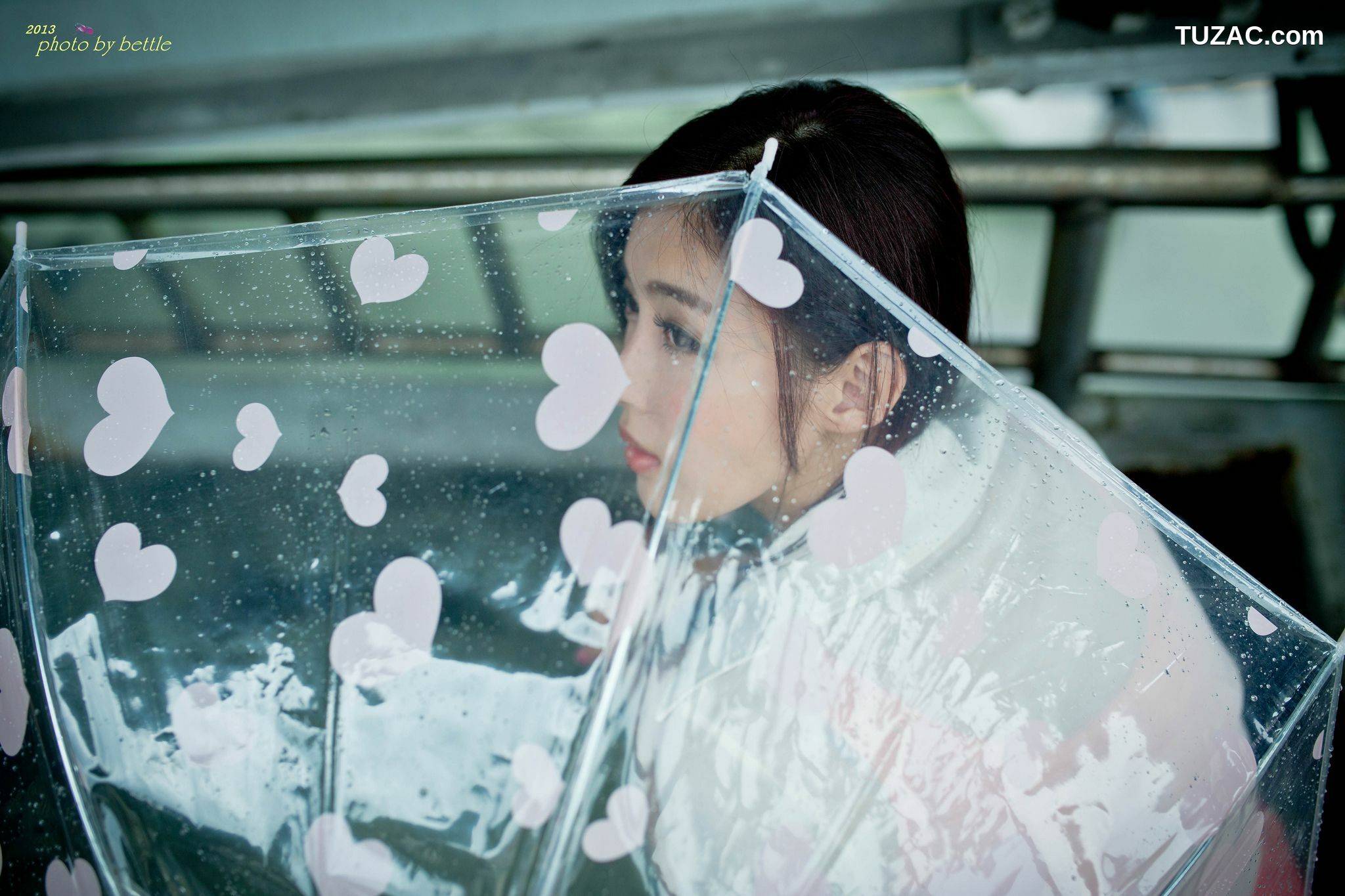 台湾正妹_廖挺伶/Kila晶晶《街拍粉嫩连衣裙系列》 写真集