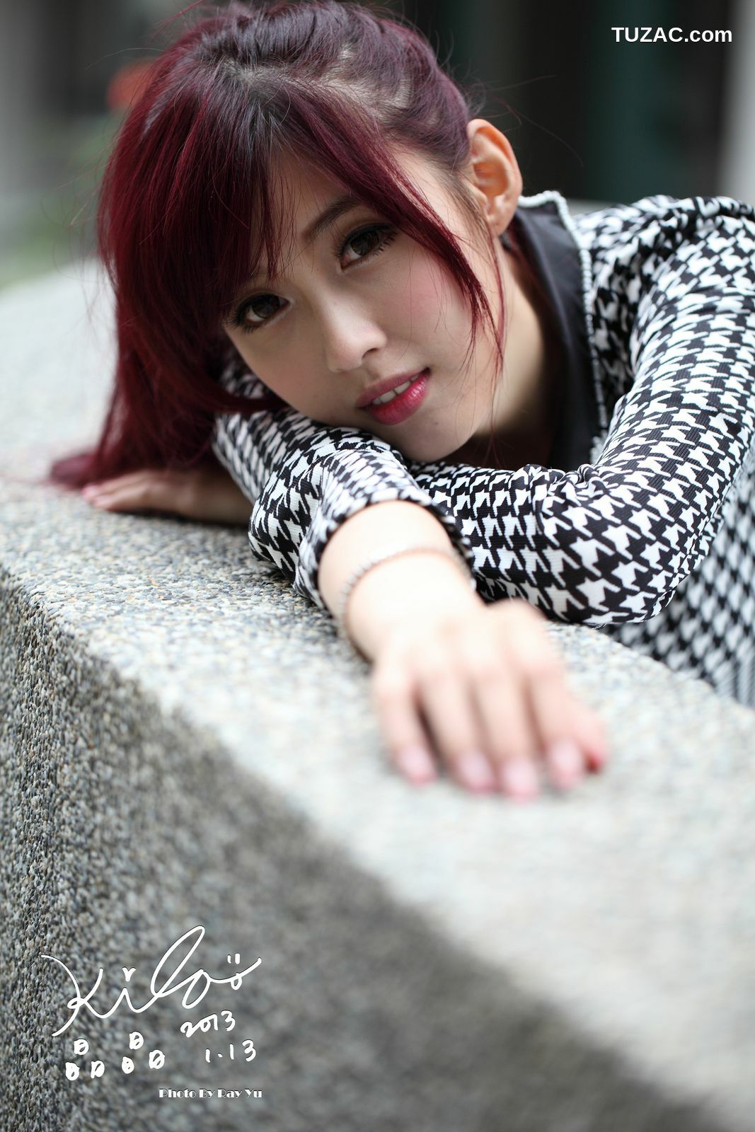 台湾正妹_廖挺伶/Kila晶晶《超短裙+长靴街拍》写真集