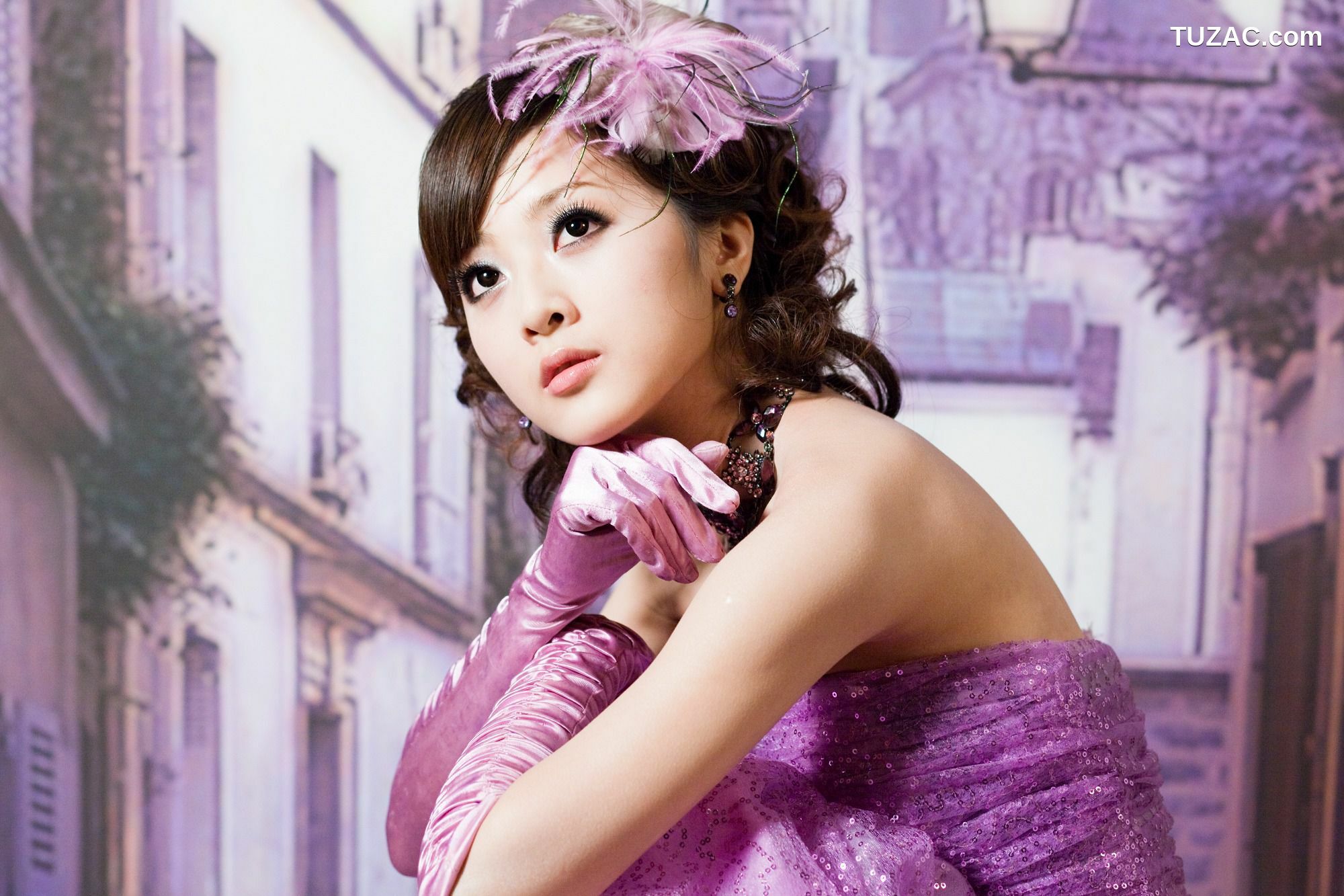 台湾正妹_张允霏/果子MM《創意婚紗潮流風》写真集