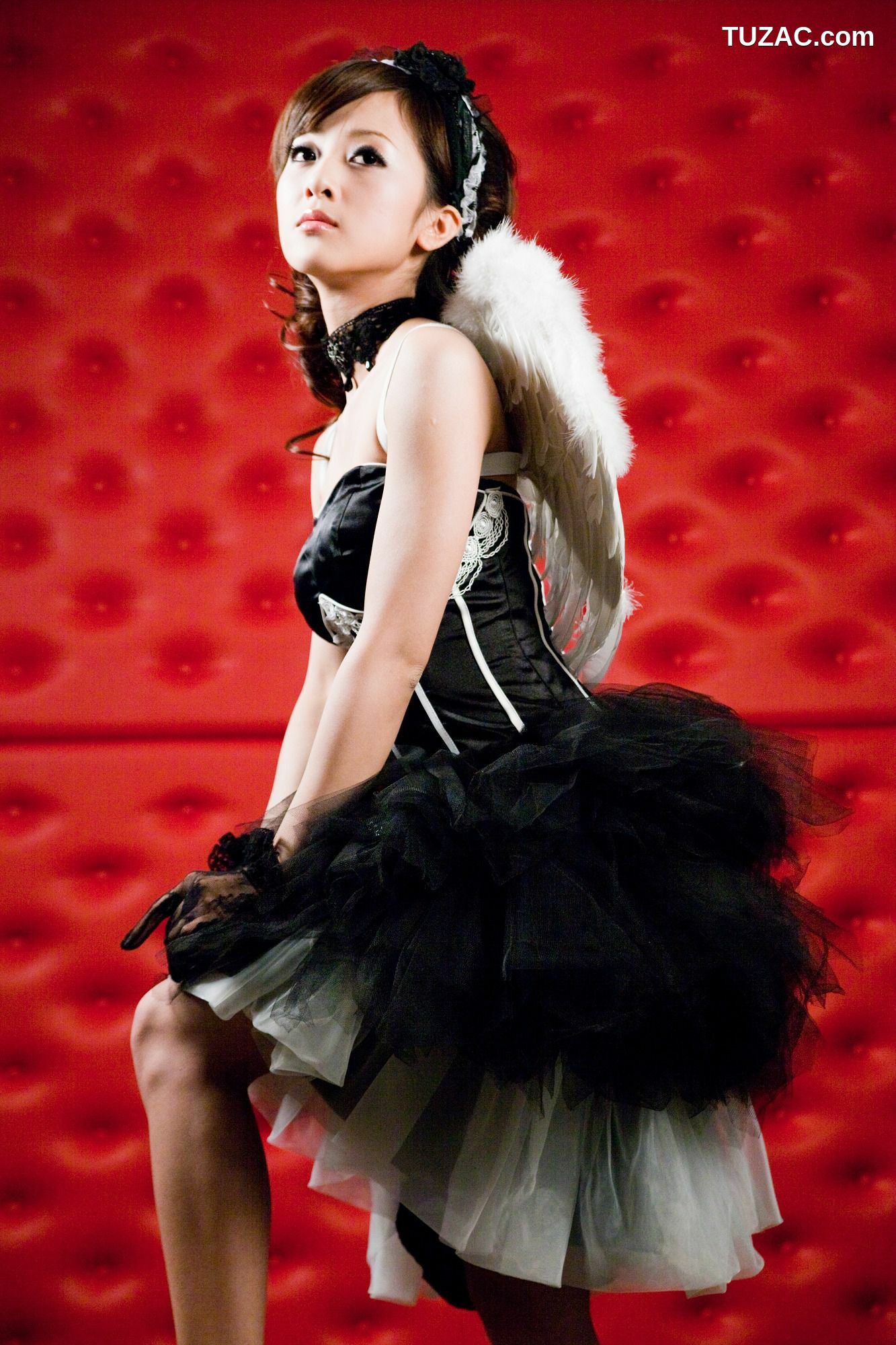 台湾正妹_张允霏/果子MM《創意婚紗潮流風》写真集