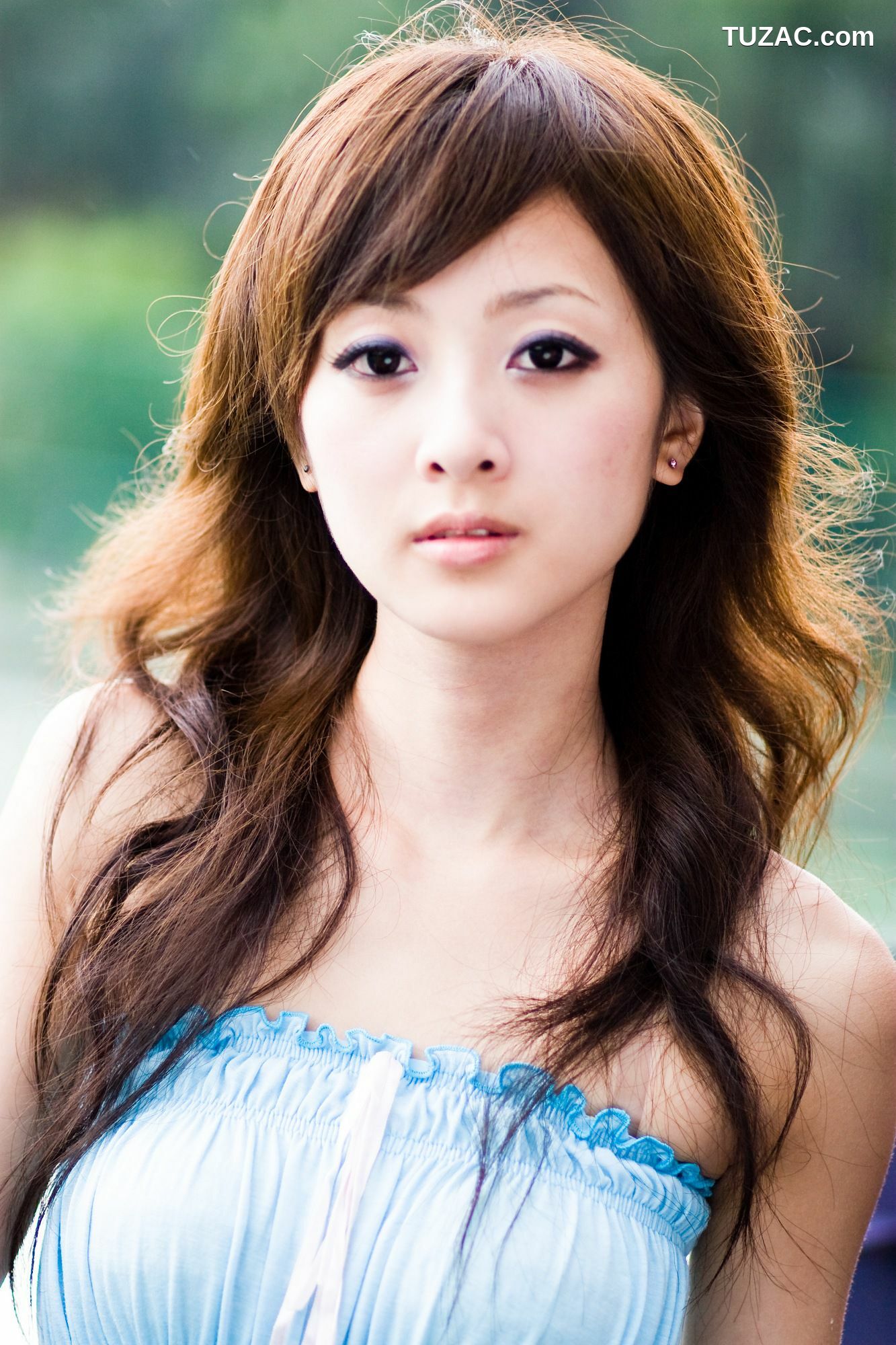 台湾正妹_张允霏/果子MM《台大外拍》第3部 写真集