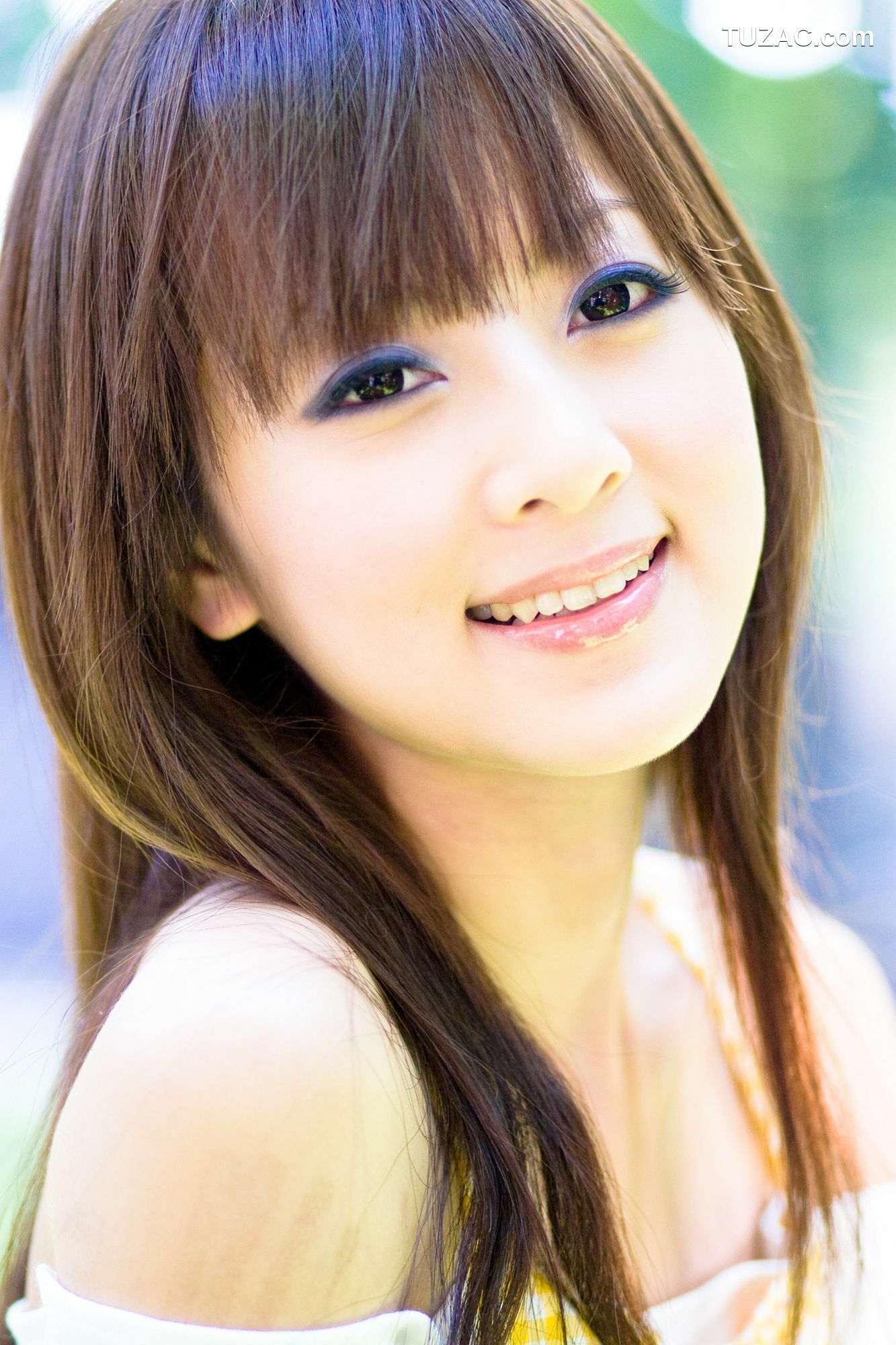 台湾正妹_张允霏/果子MM《台大外拍》第3部 写真集