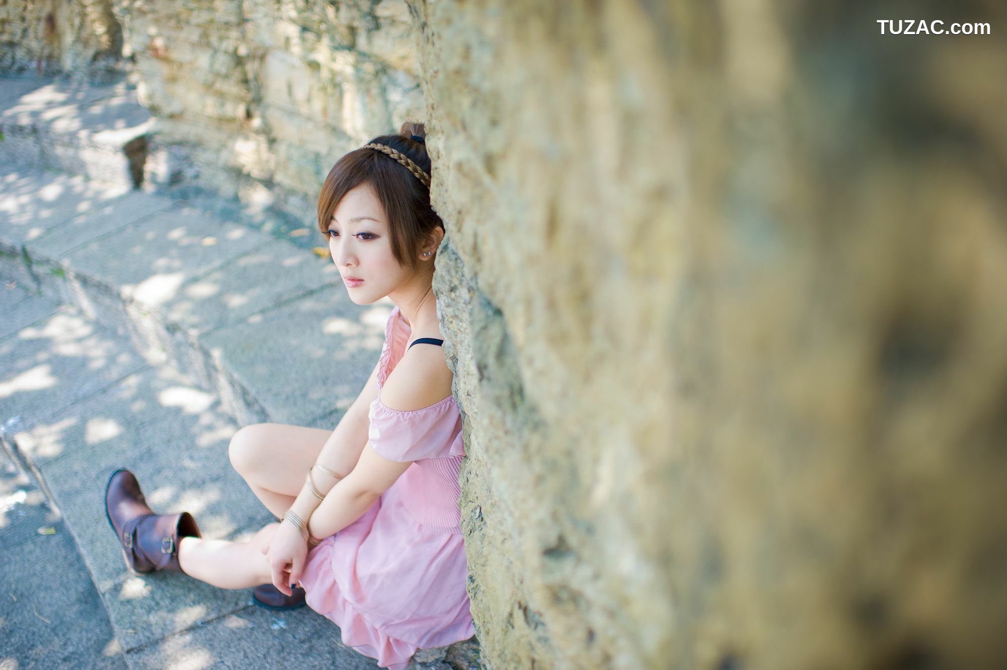 台湾正妹_张允霏/果子MM《城市漫遊》写真集