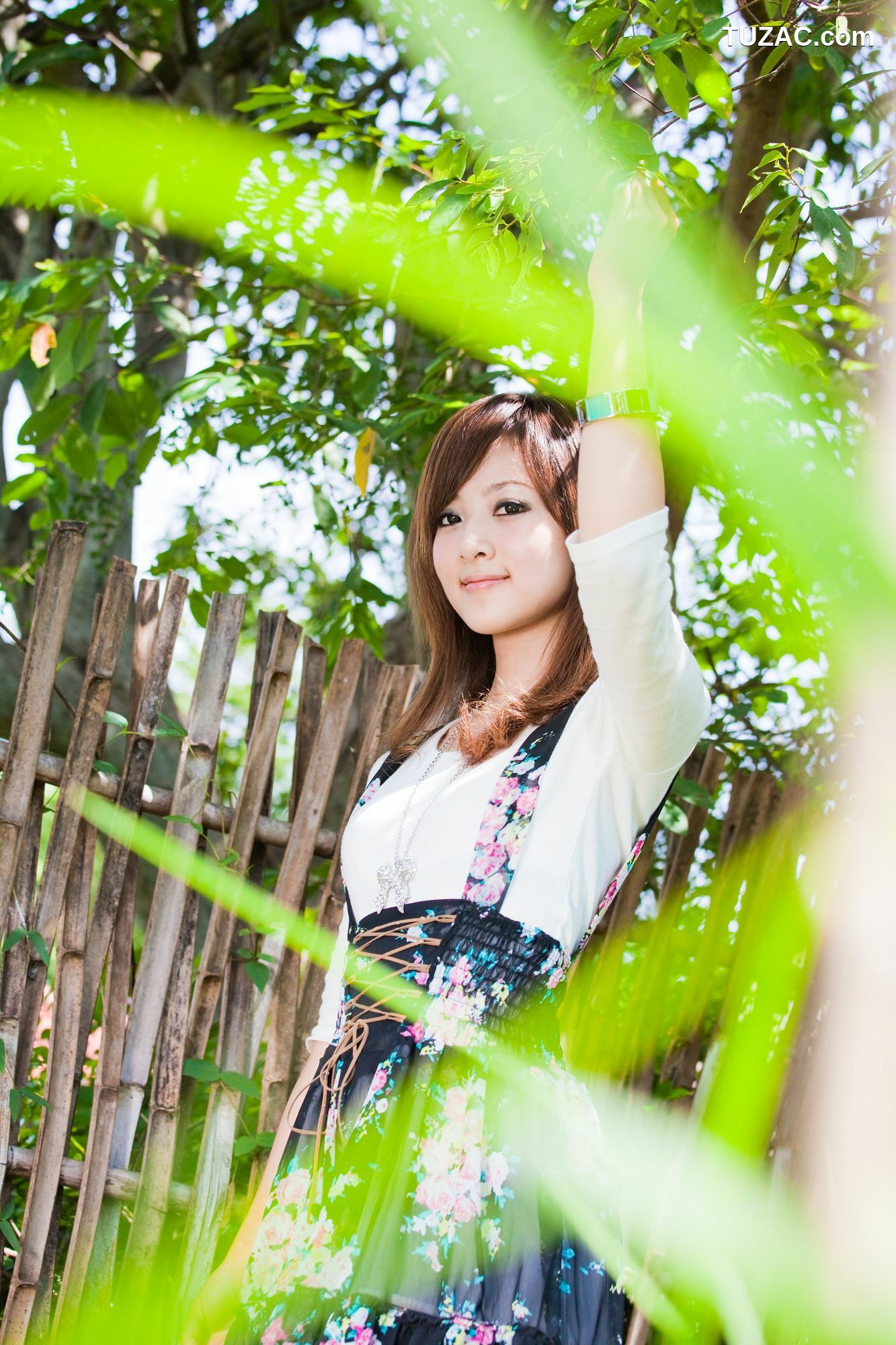 台湾正妹_张凯洁/Mikako《中興新村外拍》写真集