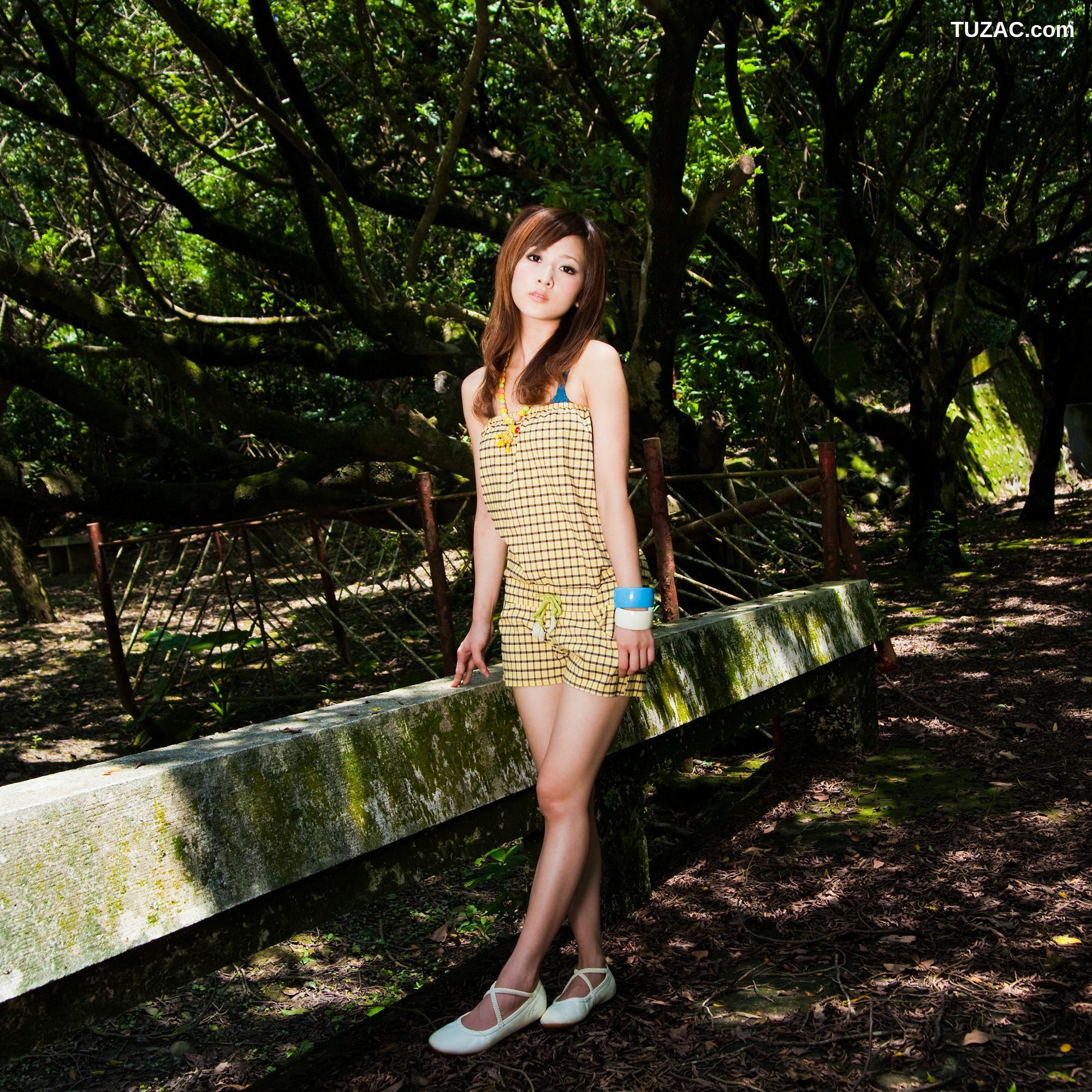 台湾正妹_张凯洁/Mikako《中興新村外拍》写真集