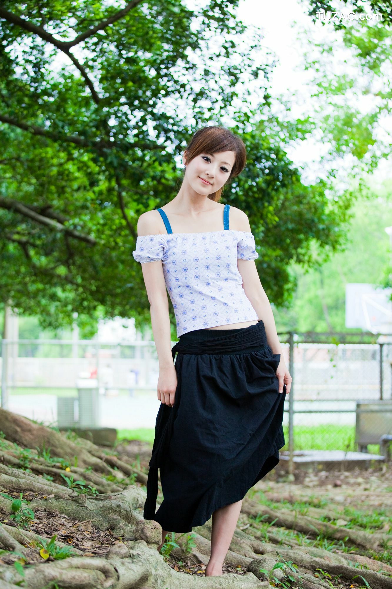 台湾正妹_张凯洁/Mikako《中興新村外拍》写真集