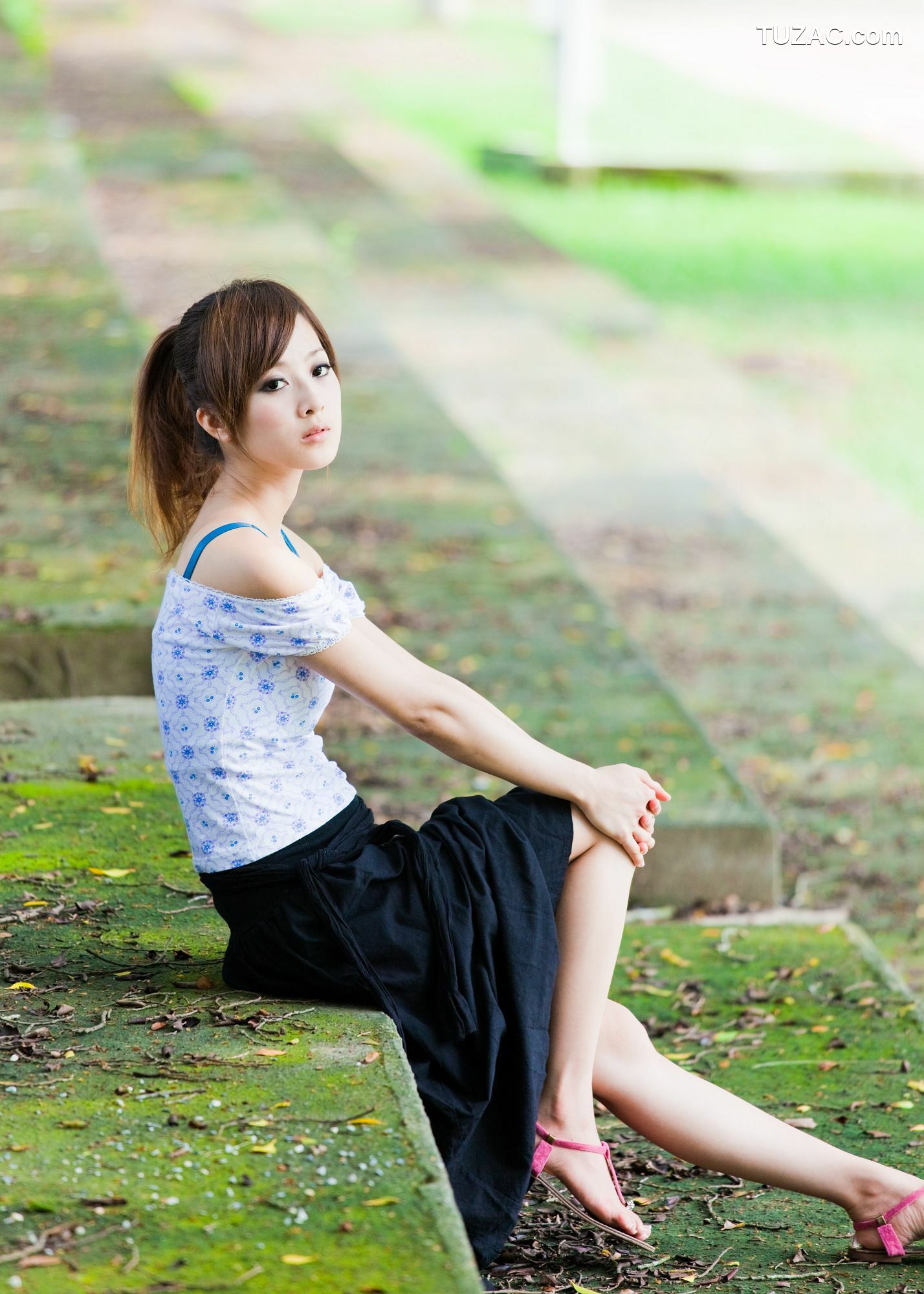 台湾正妹_张凯洁/Mikako《中興新村外拍》写真集