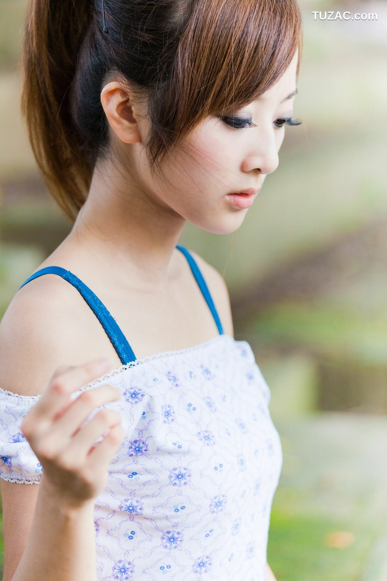 台湾正妹_张凯洁/Mikako《中興新村外拍》写真集