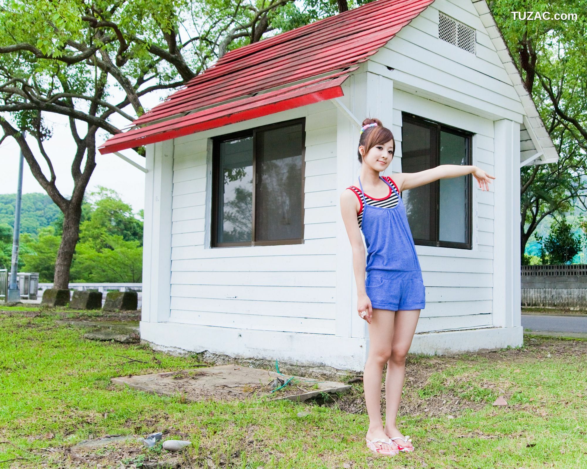 台湾正妹_张凯洁/Mikako《中興新村外拍》写真集