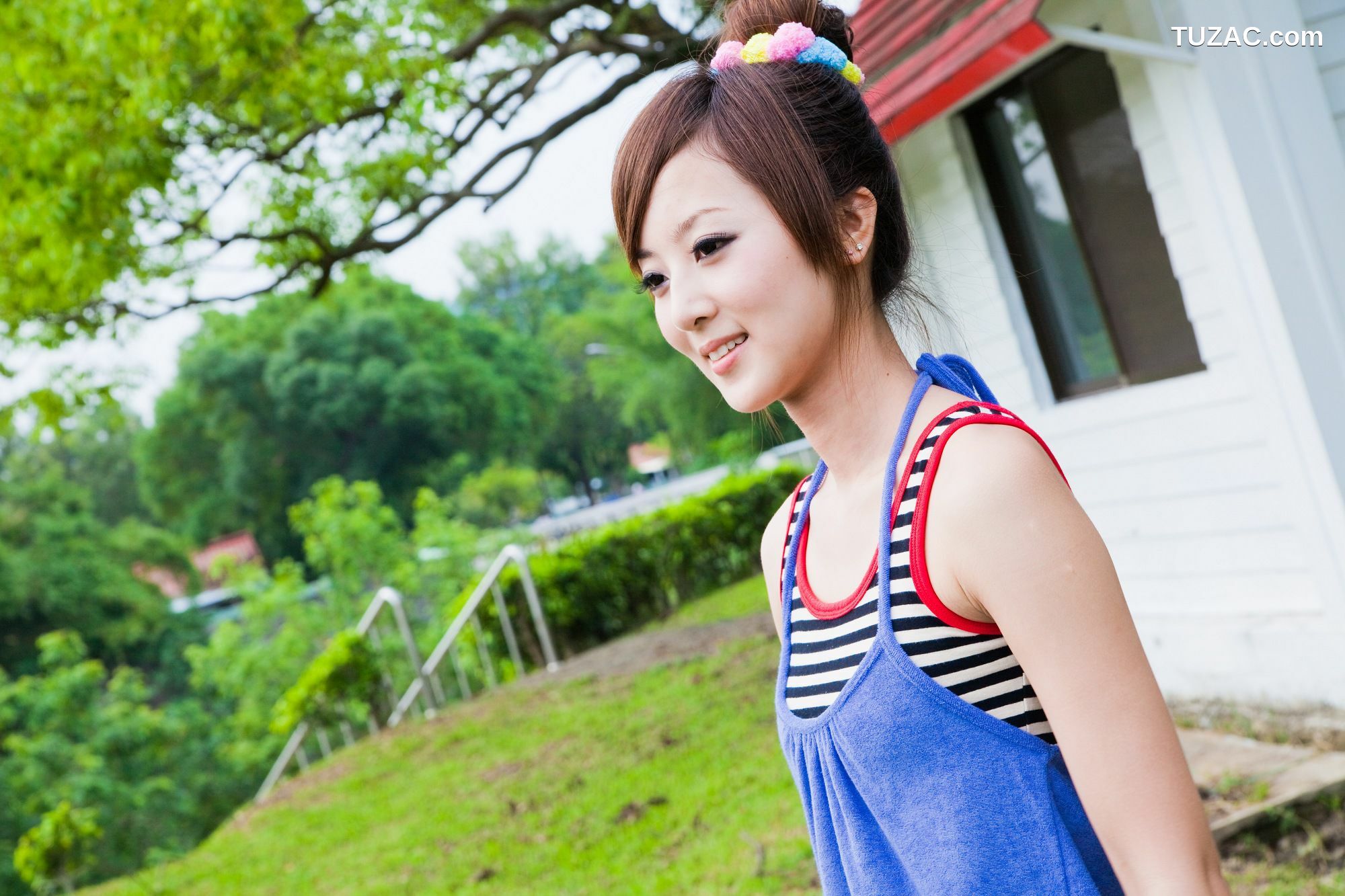 台湾正妹_张凯洁/Mikako《中興新村外拍》写真集