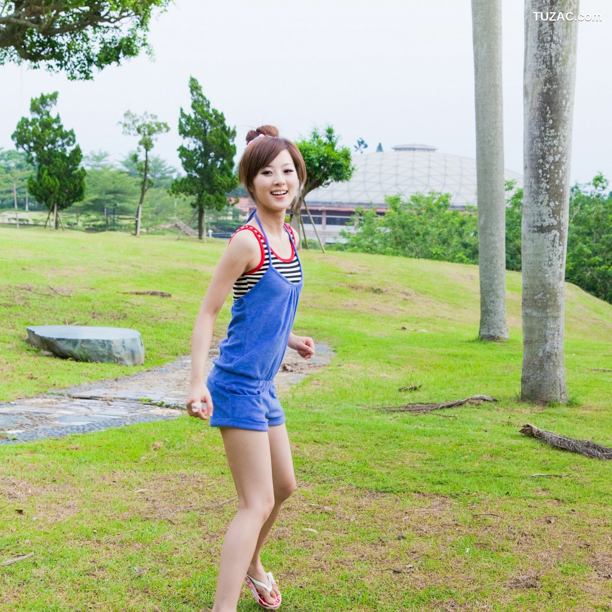 台湾正妹_张凯洁/Mikako《中興新村外拍》写真集