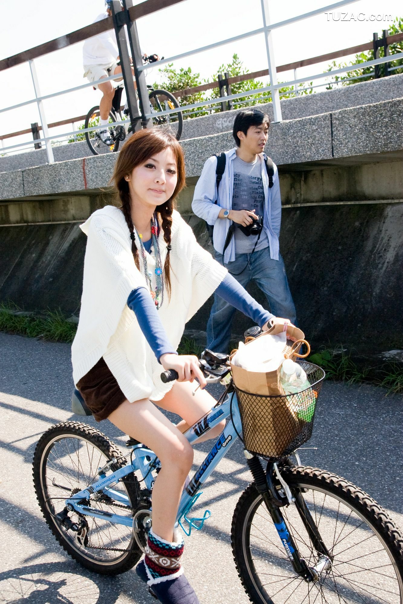 台湾正妹_张凯洁/张允霏《關渡外拍》写真集