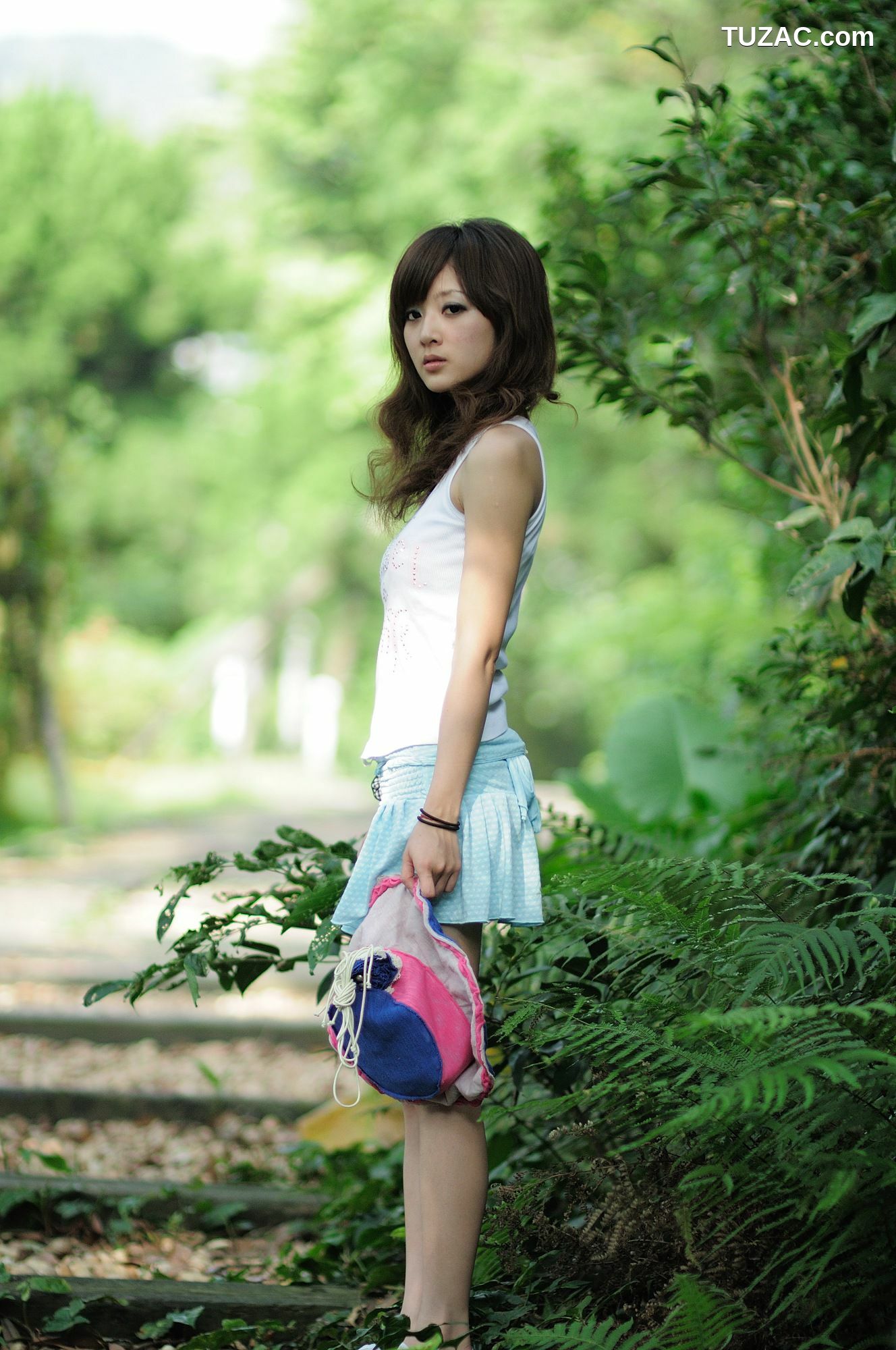 台湾正妹_张凯洁/张允霏《陽明山美軍宿舍》第1部 写真集