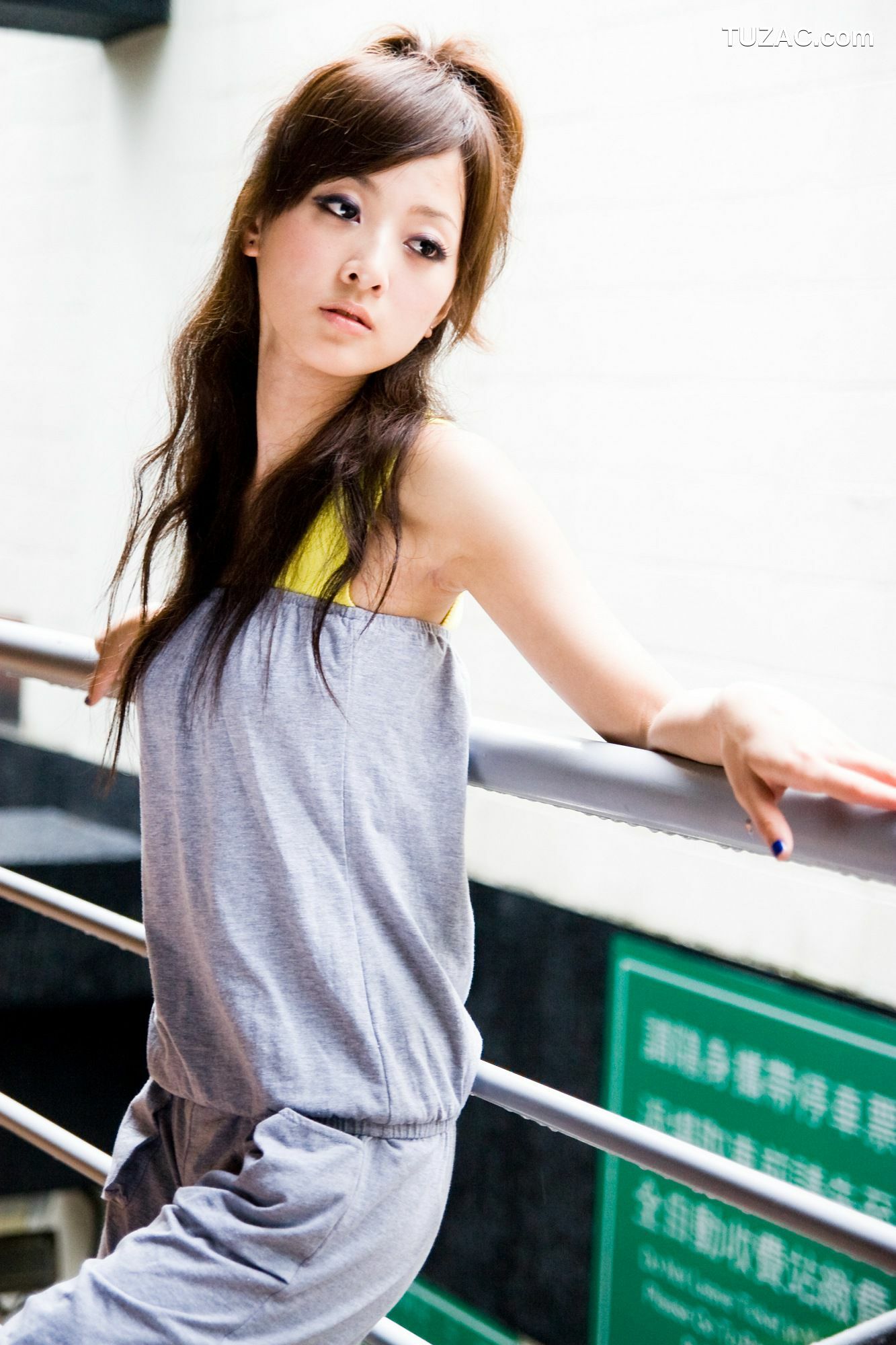 台湾正妹_张凯洁/果子MM《台大外拍》第2部 写真集