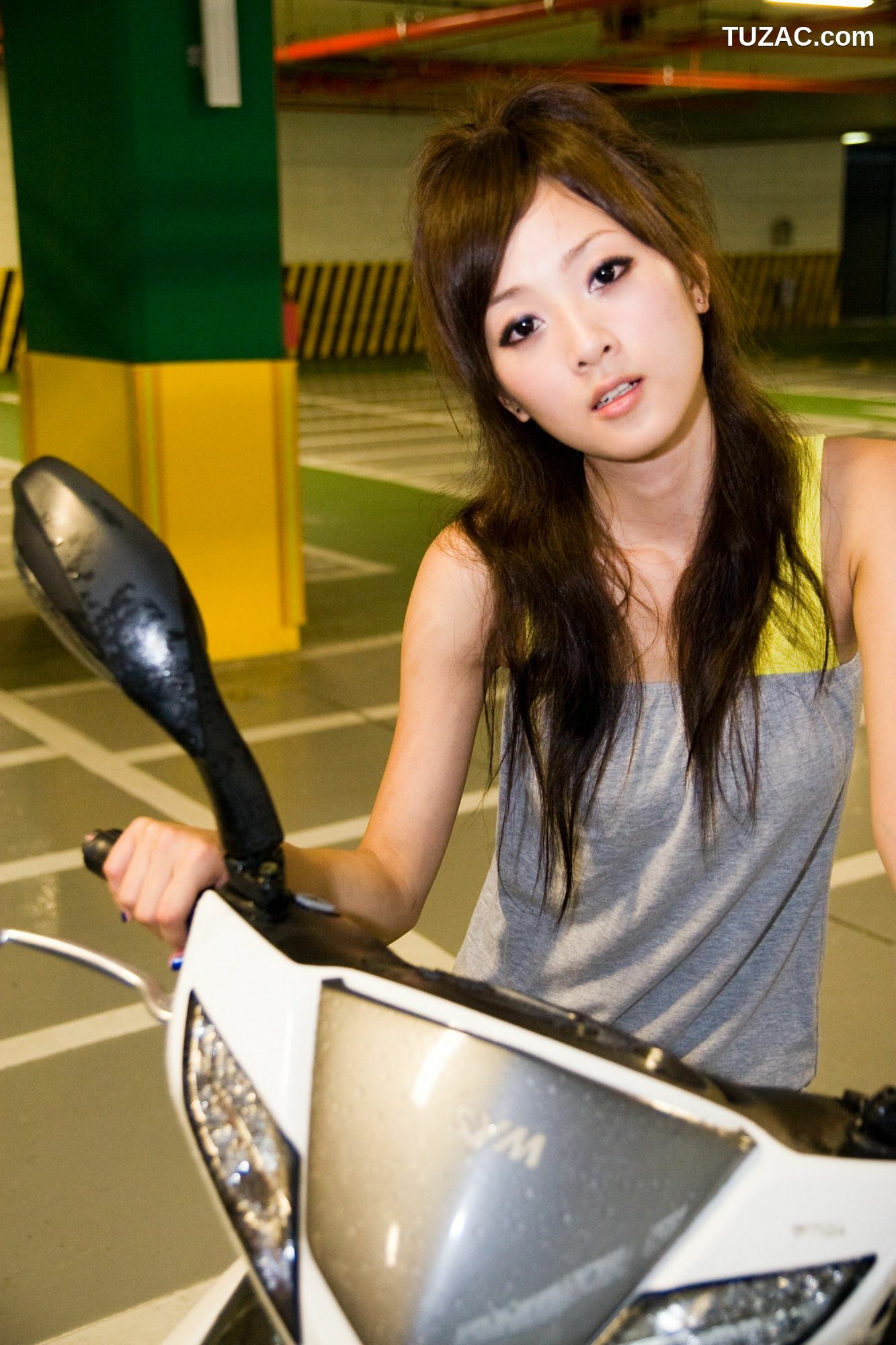 台湾正妹_张凯洁/果子MM《台大外拍》第2部 写真集