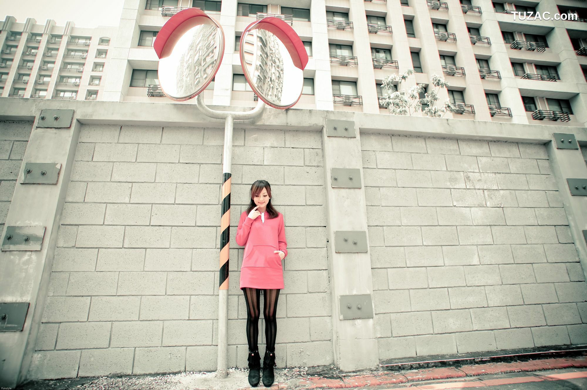 台湾正妹_张凯洁/果子MM《水博館外拍》写真集