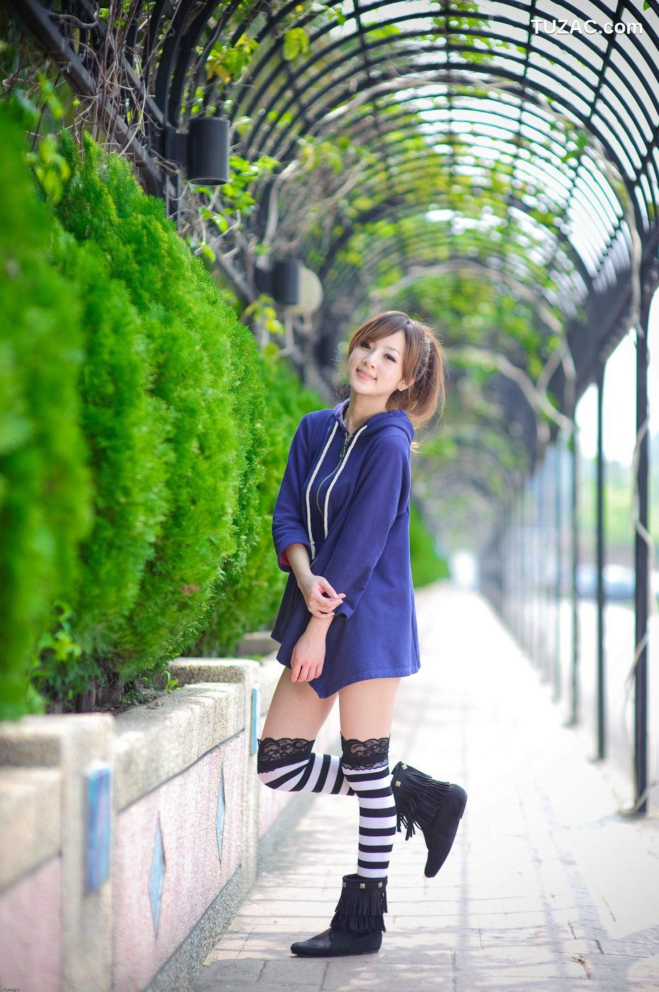 台湾正妹_张凯洁/果子MM《水博館外拍》写真集