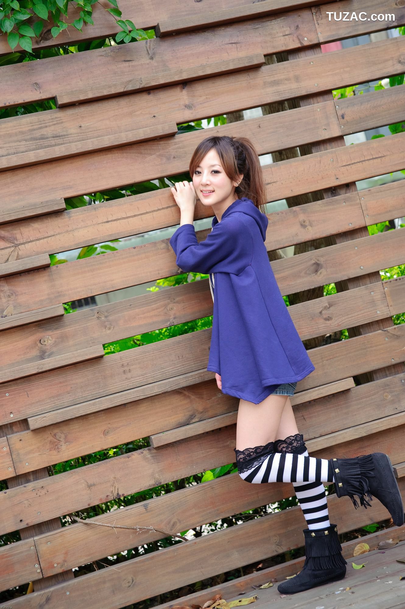 台湾正妹_张凯洁/果子MM《水博館外拍》写真集