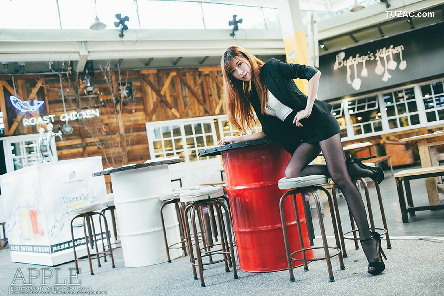 台湾正妹_张闵净《街拍黑丝OL女神》 写真集[60P]