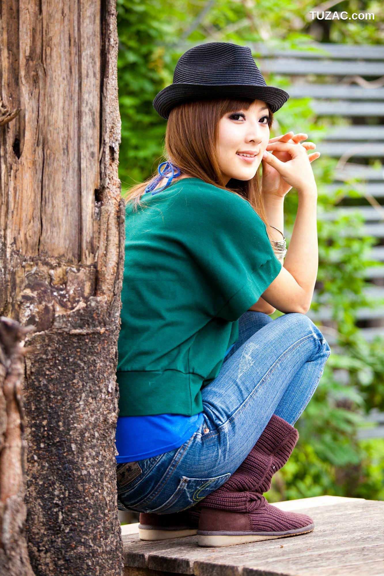 台湾正妹_果子MM/Mikako《華山藝文中心外拍》写真集