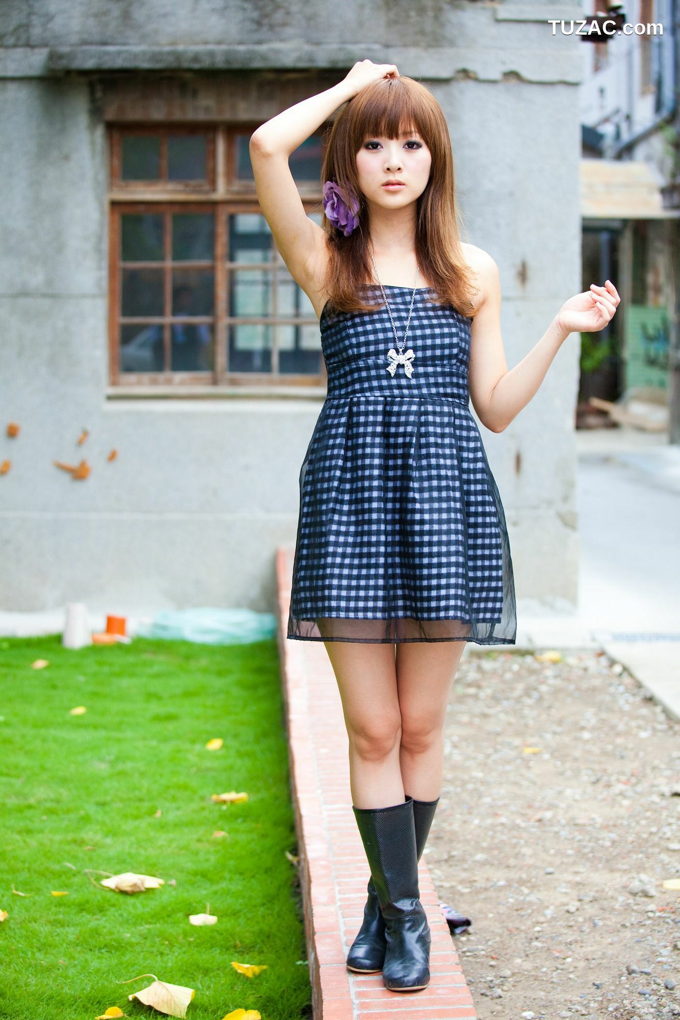 台湾正妹_果子MM/Mikako《華山藝文中心外拍》写真集