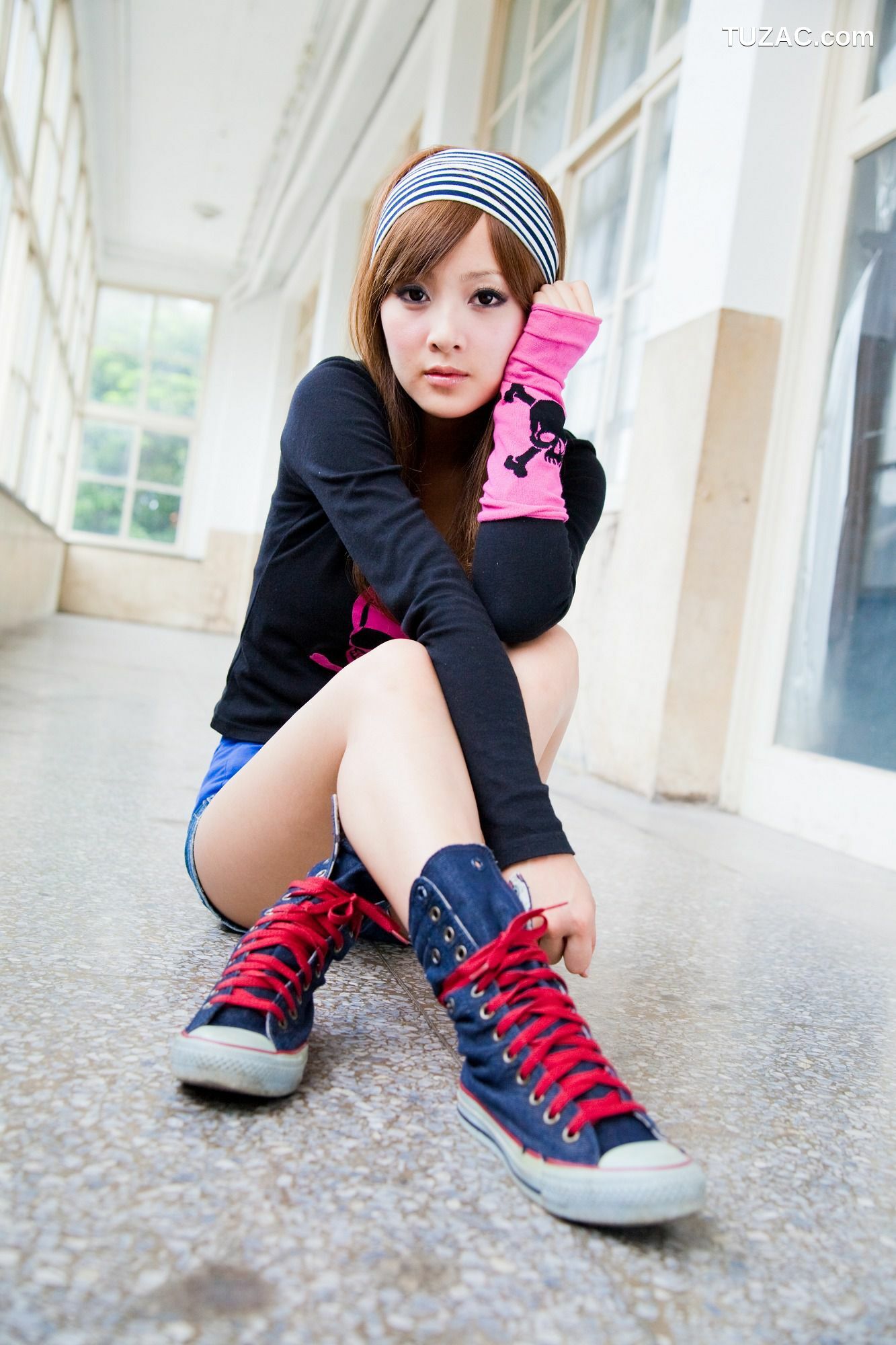 台湾正妹_果子MM/Mikako《華山藝文中心外拍》写真集