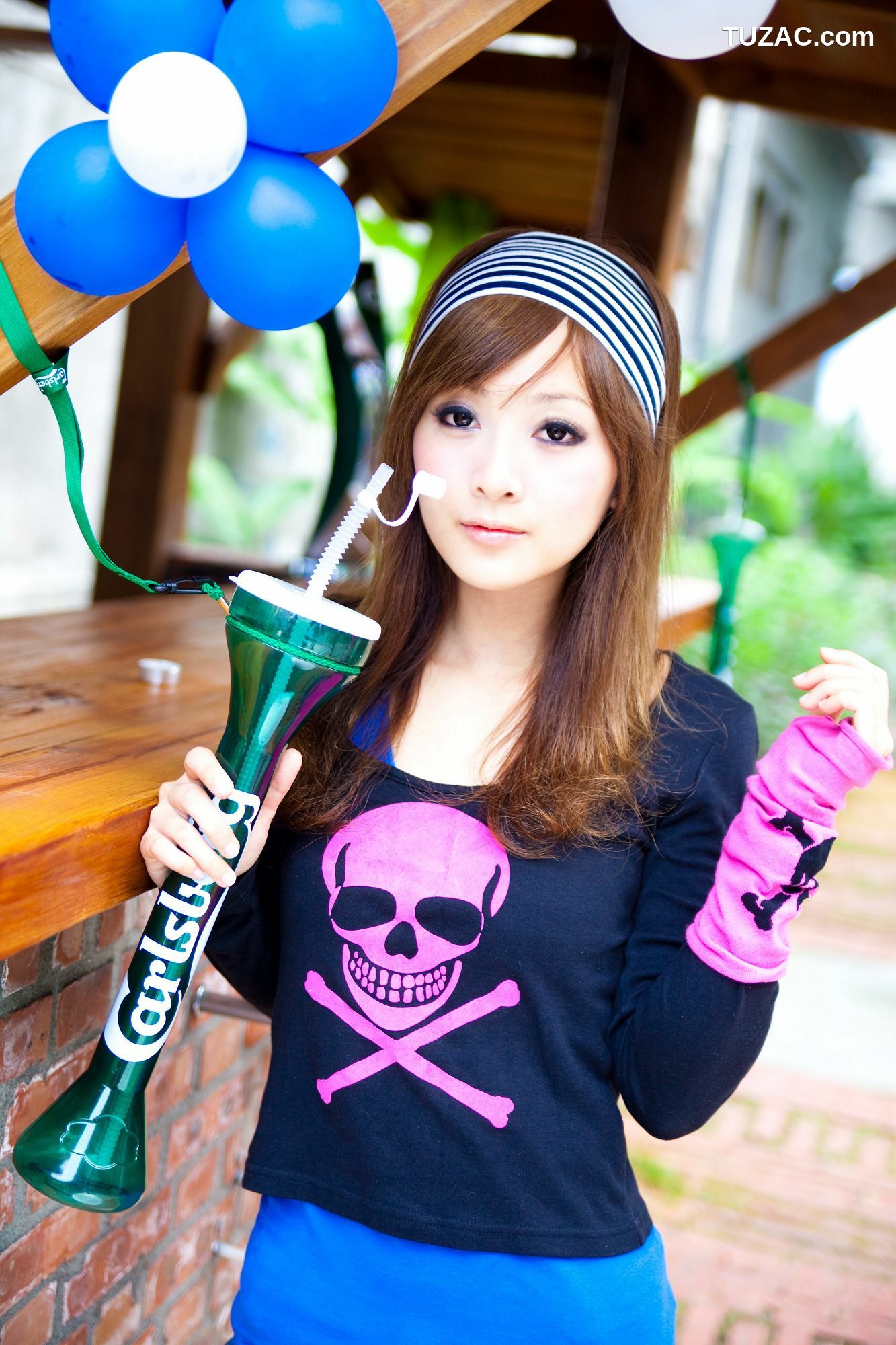 台湾正妹_果子MM/Mikako《華山藝文中心外拍》写真集