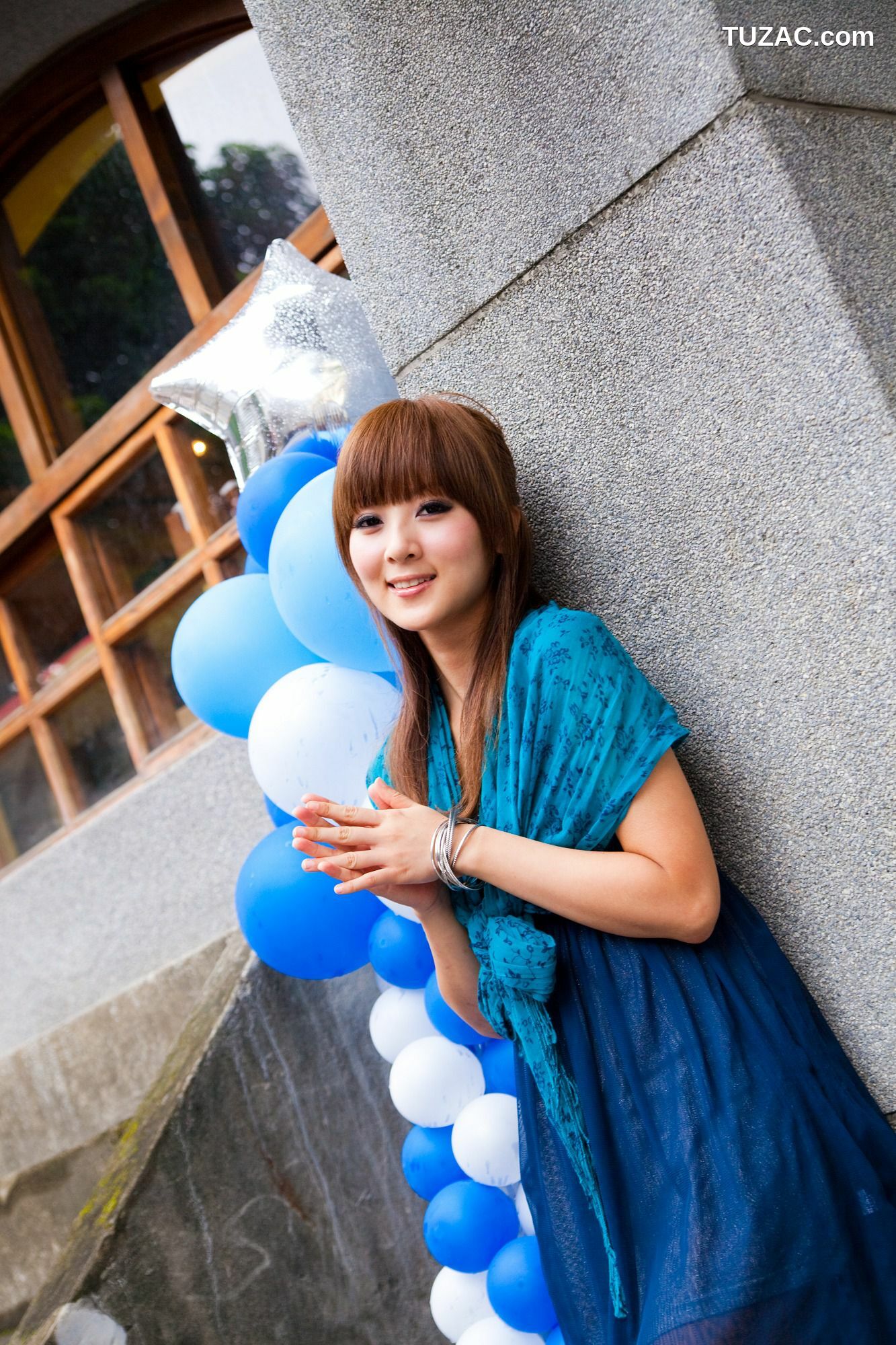 台湾正妹_果子MM/Mikako《華山藝文中心外拍》写真集