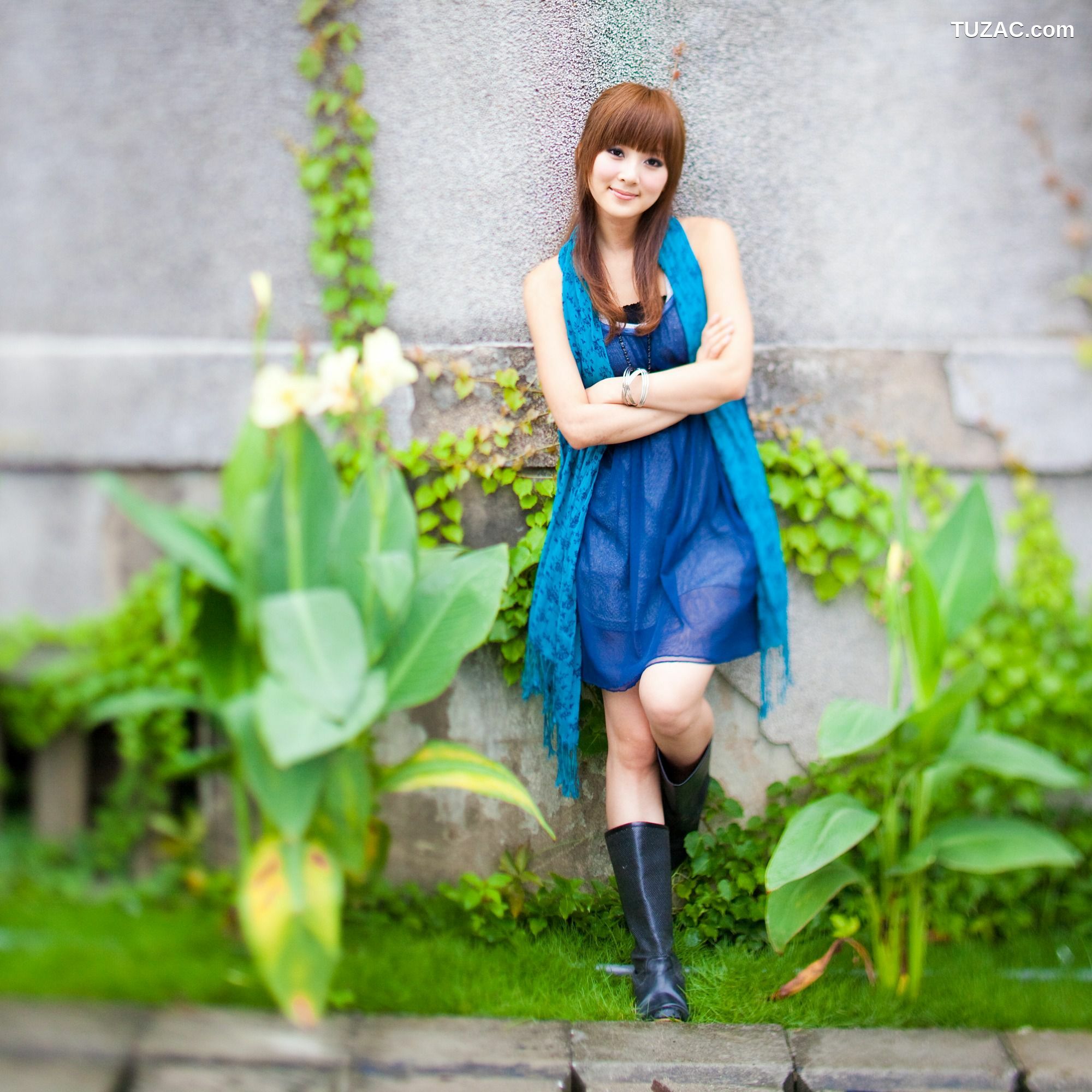 台湾正妹_果子MM/Mikako《華山藝文中心外拍》写真集