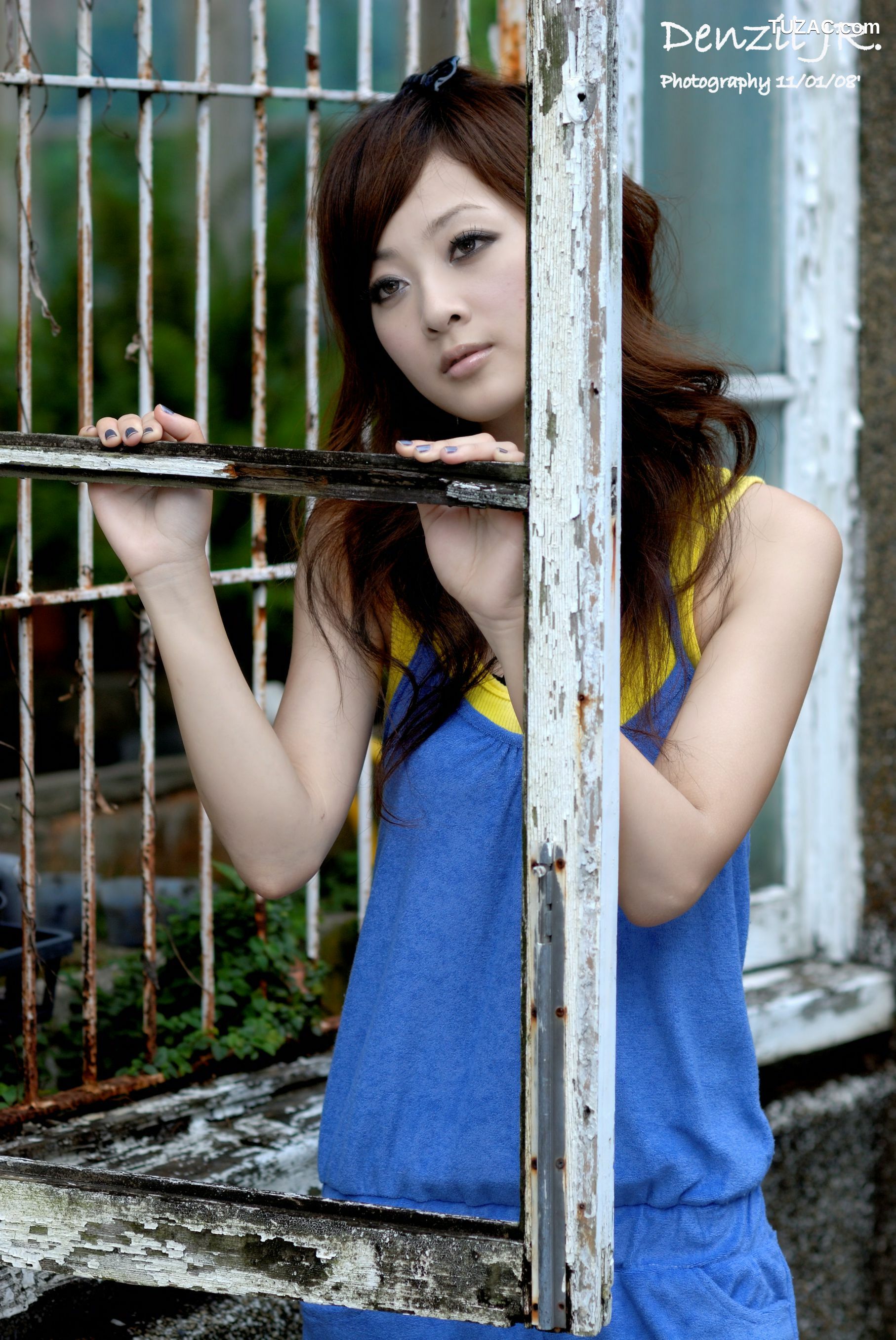 台湾正妹_果子MM/张允霏 《台大外拍》第1部 写真集