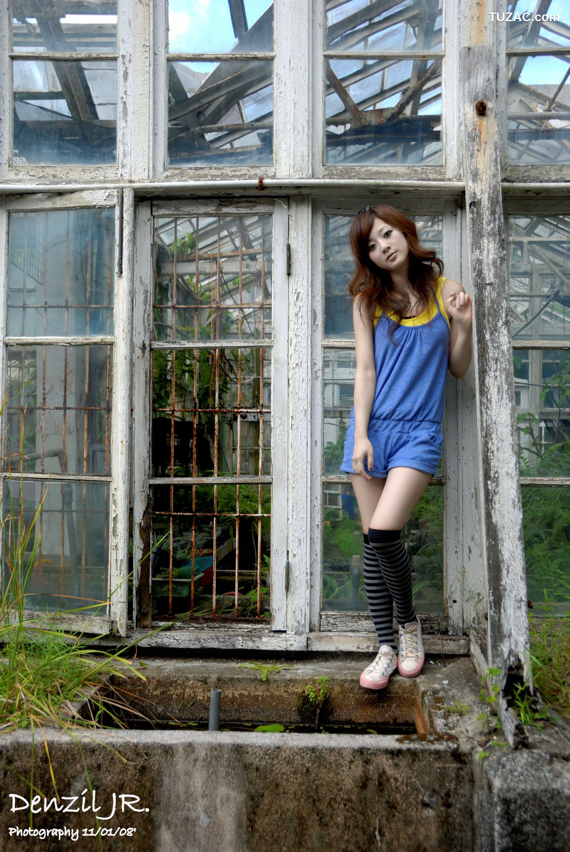 台湾正妹_果子MM/张允霏 《台大外拍》第1部 写真集