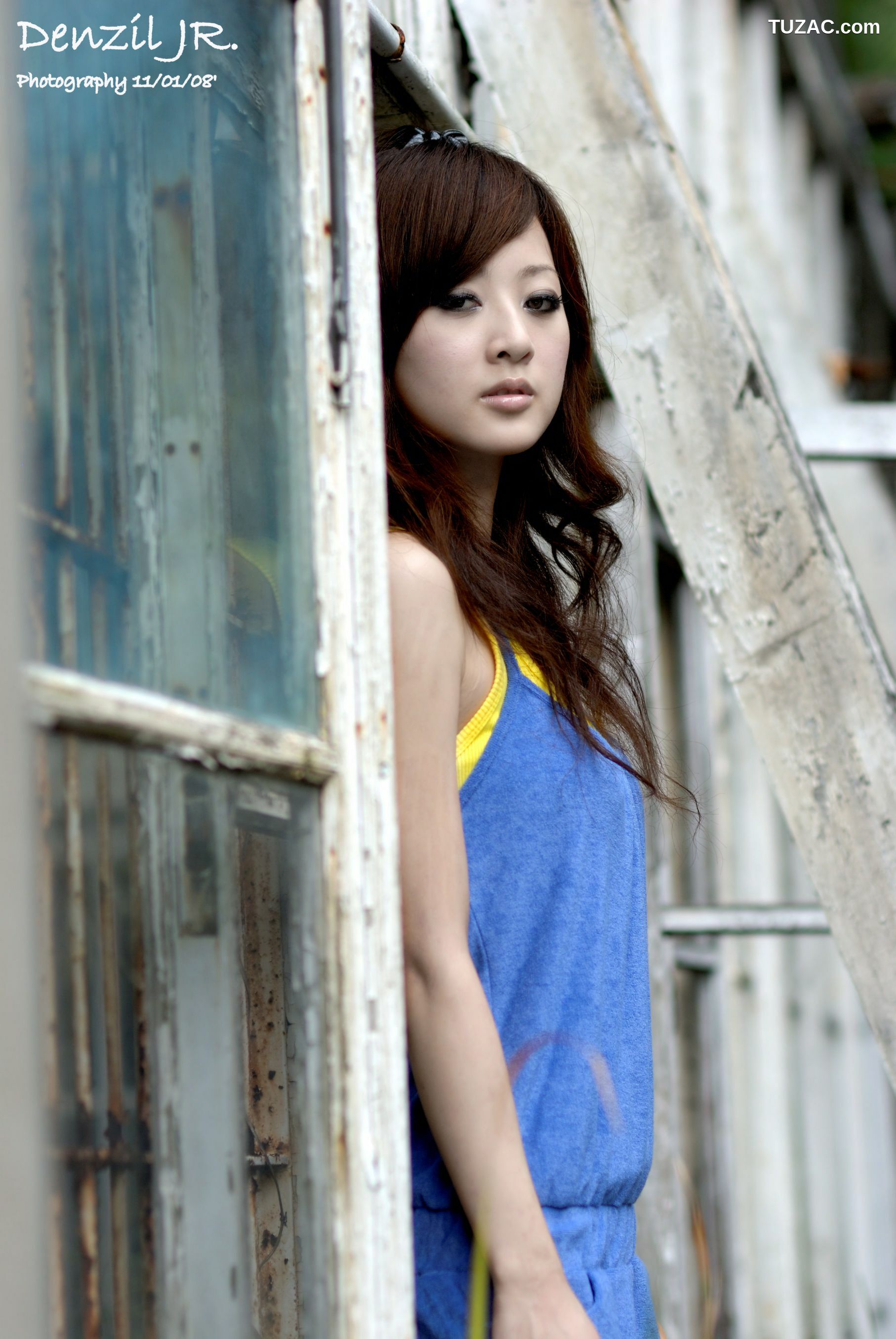 台湾正妹_果子MM/张允霏 《台大外拍》第1部 写真集