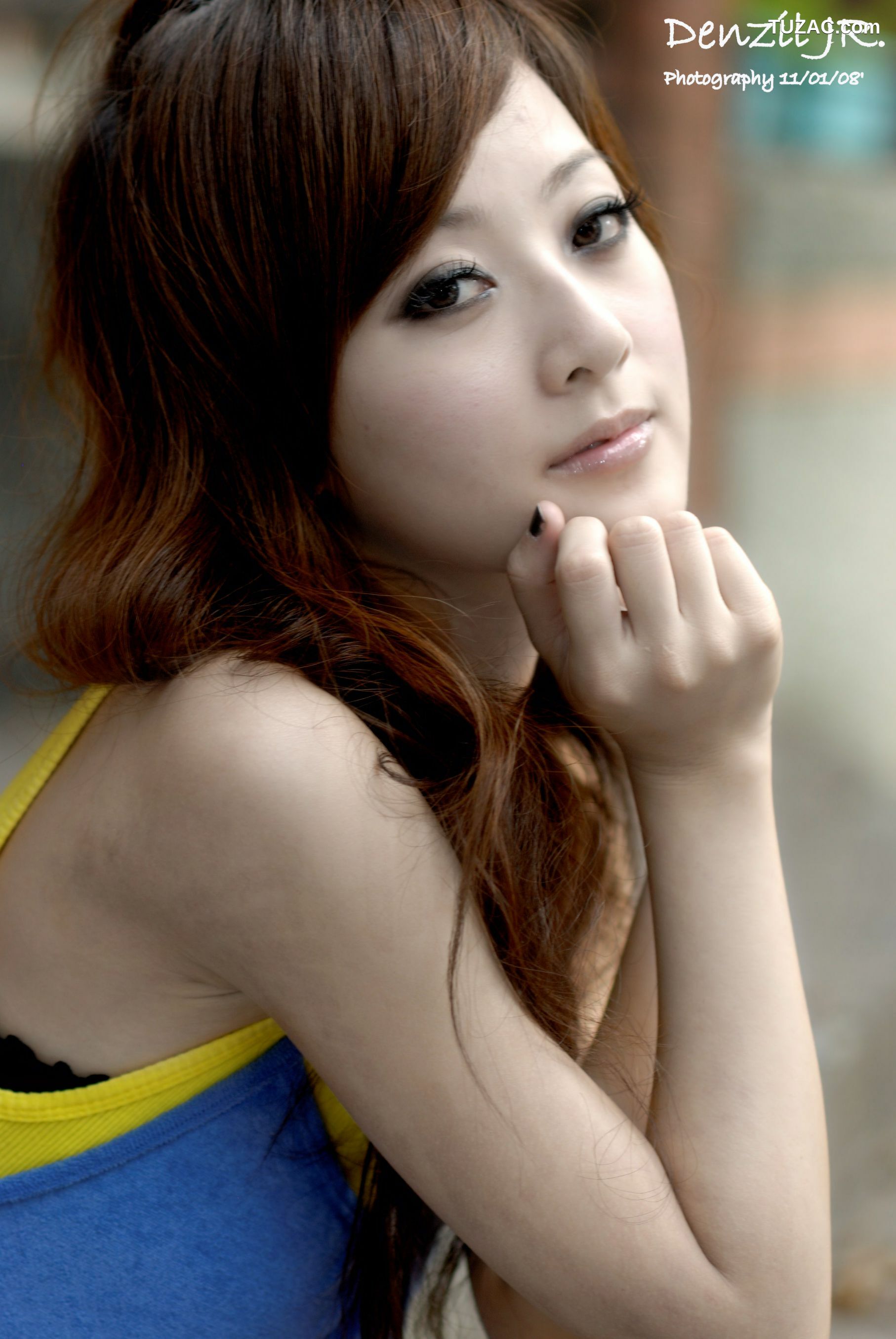 台湾正妹_果子MM/张允霏 《台大外拍》第1部 写真集