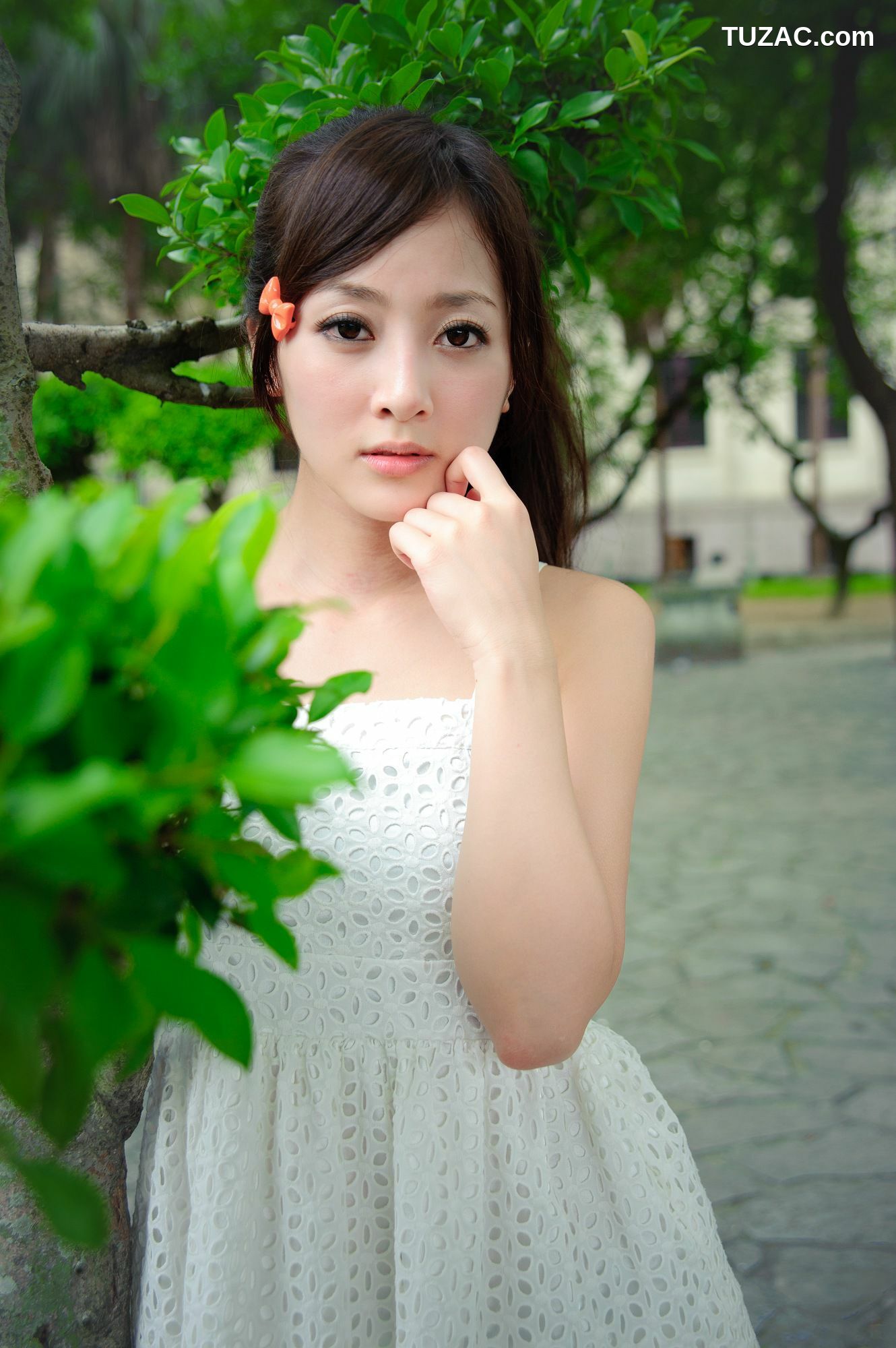 台湾正妹_果子MM/张允霏《228公園街拍》 第II部 写真集