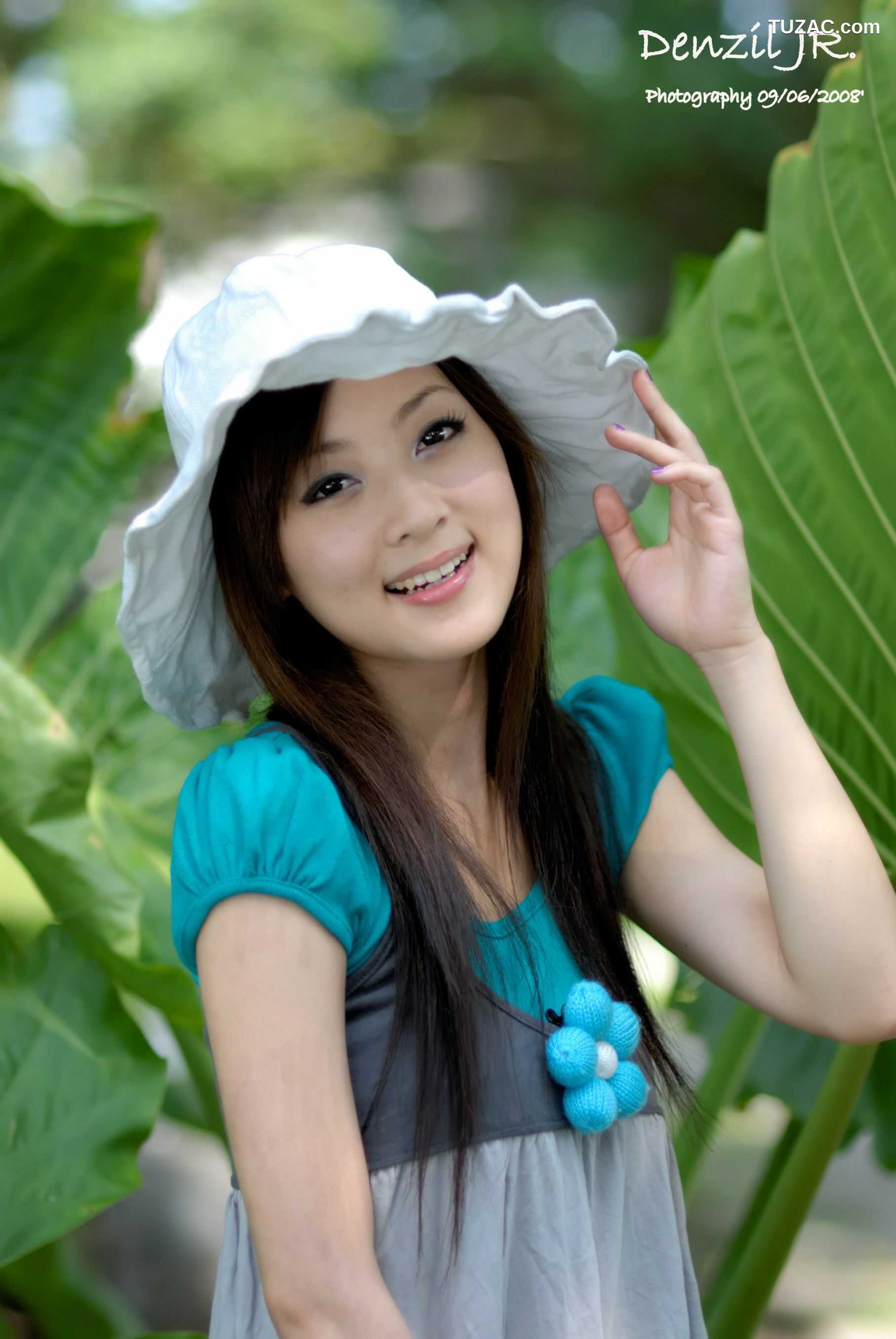 台湾正妹_果子MM/张允霏《Lovely 果子 Fruit with Barbie Attire》写真集