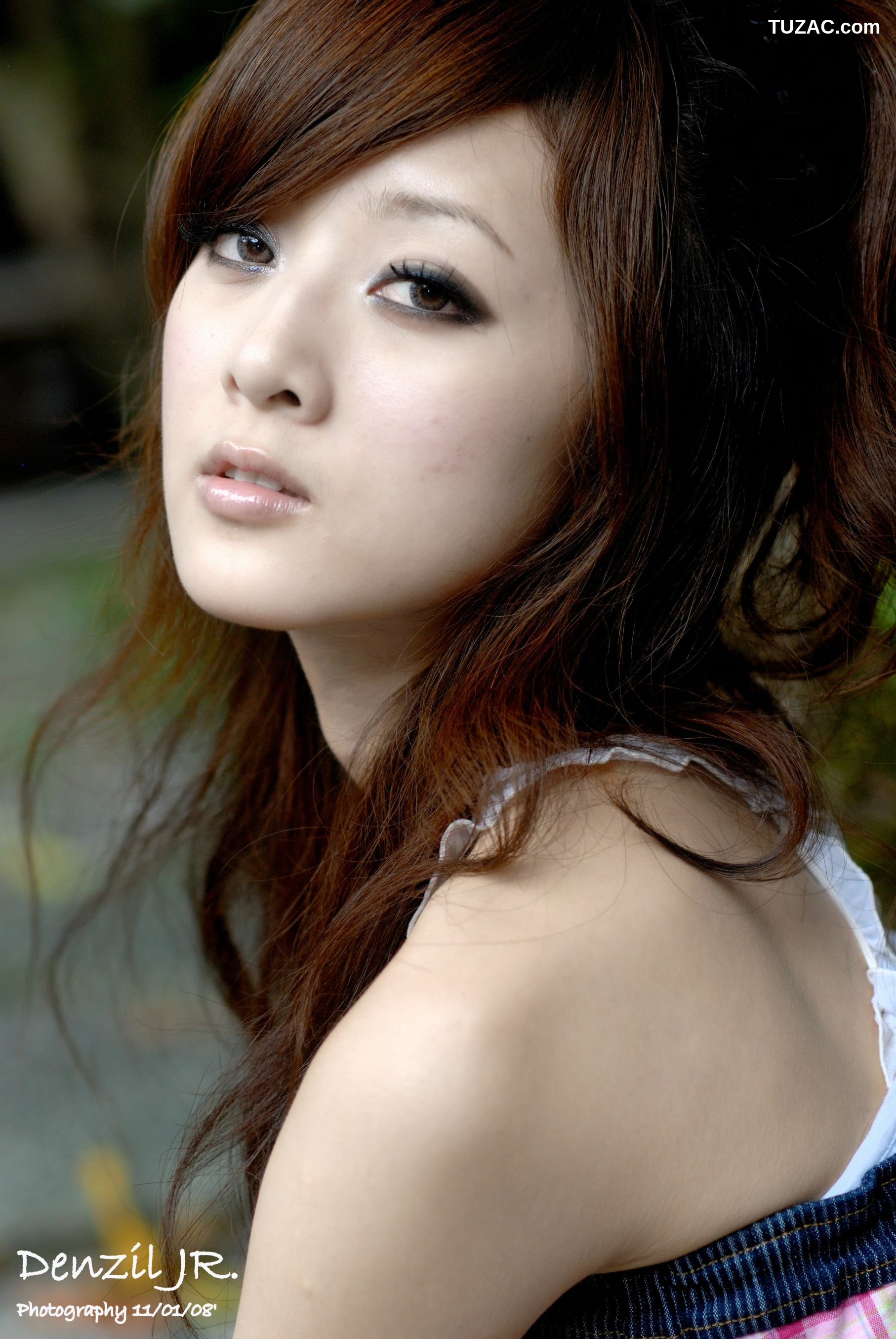 台湾正妹_果子MM/张允霏《台大外拍》第II部 写真集