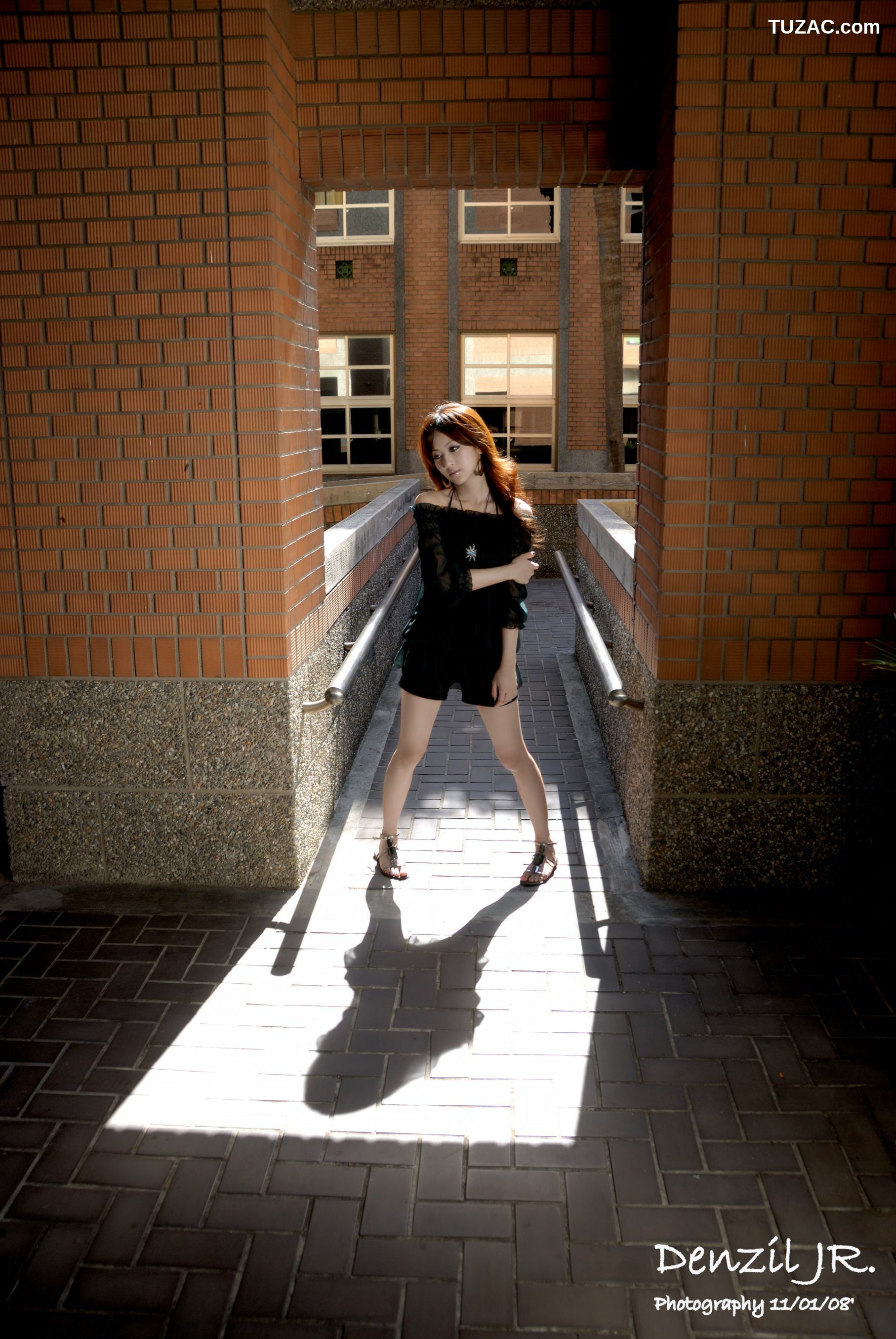 台湾正妹_果子MM/张允霏《台大外拍》第II部 写真集