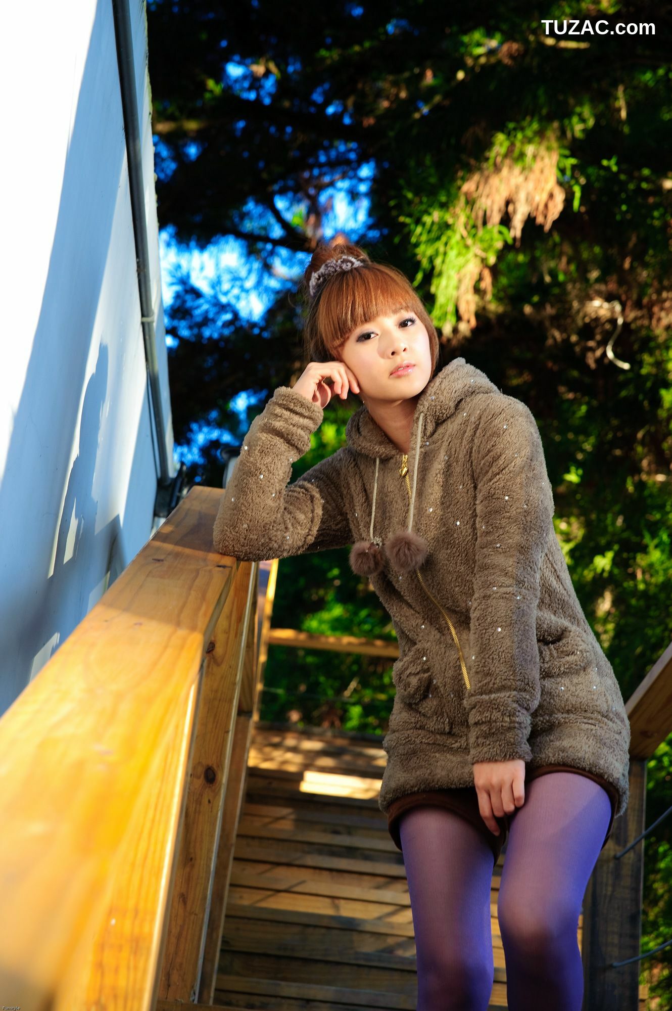 台湾正妹_果子MM/张允霏《果子遊清境》写真集