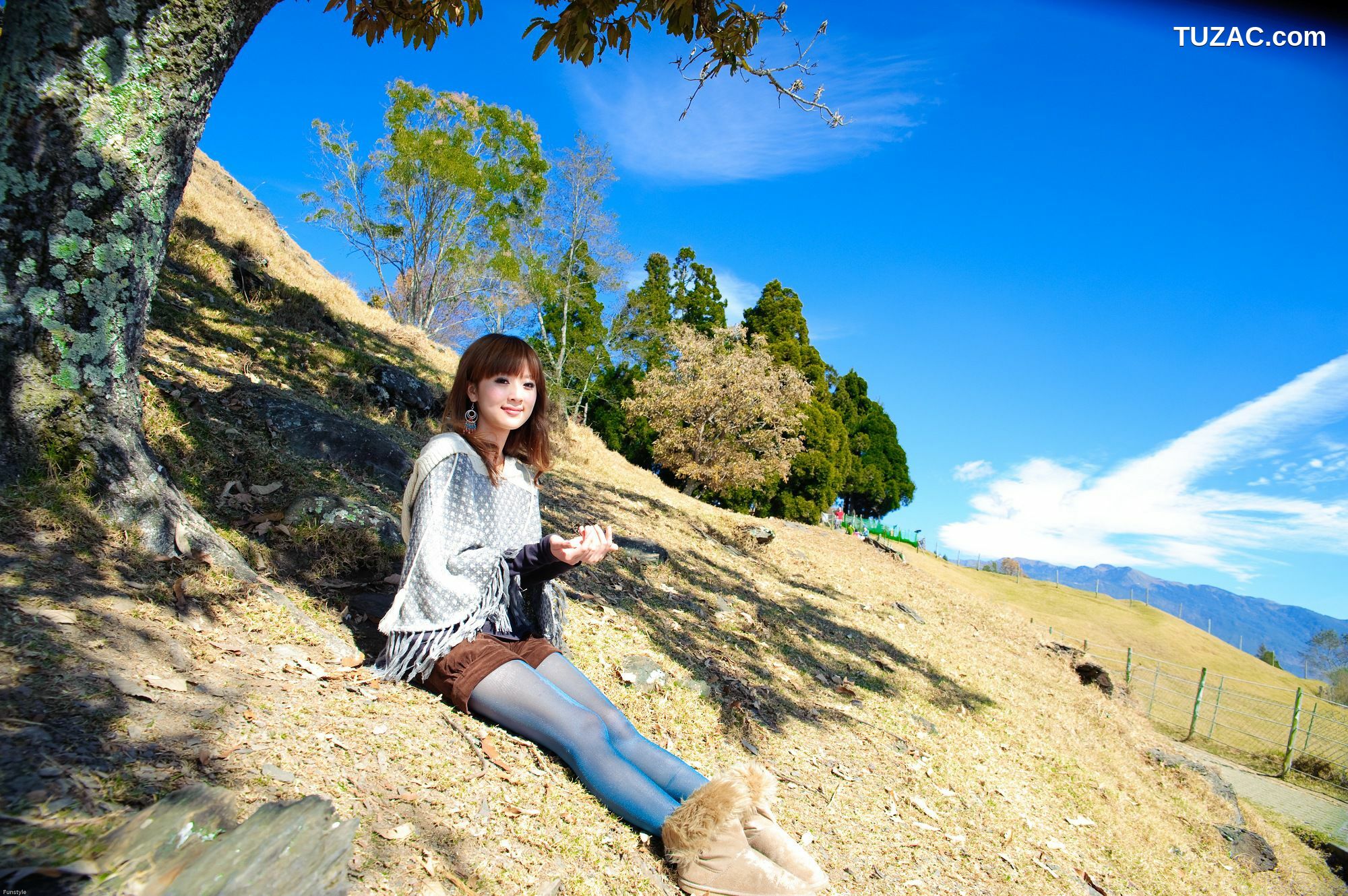 台湾正妹_果子MM/张允霏《果子遊清境》写真集