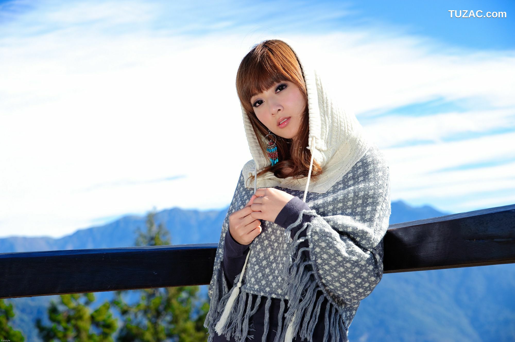 台湾正妹_果子MM/张允霏《果子遊清境》写真集