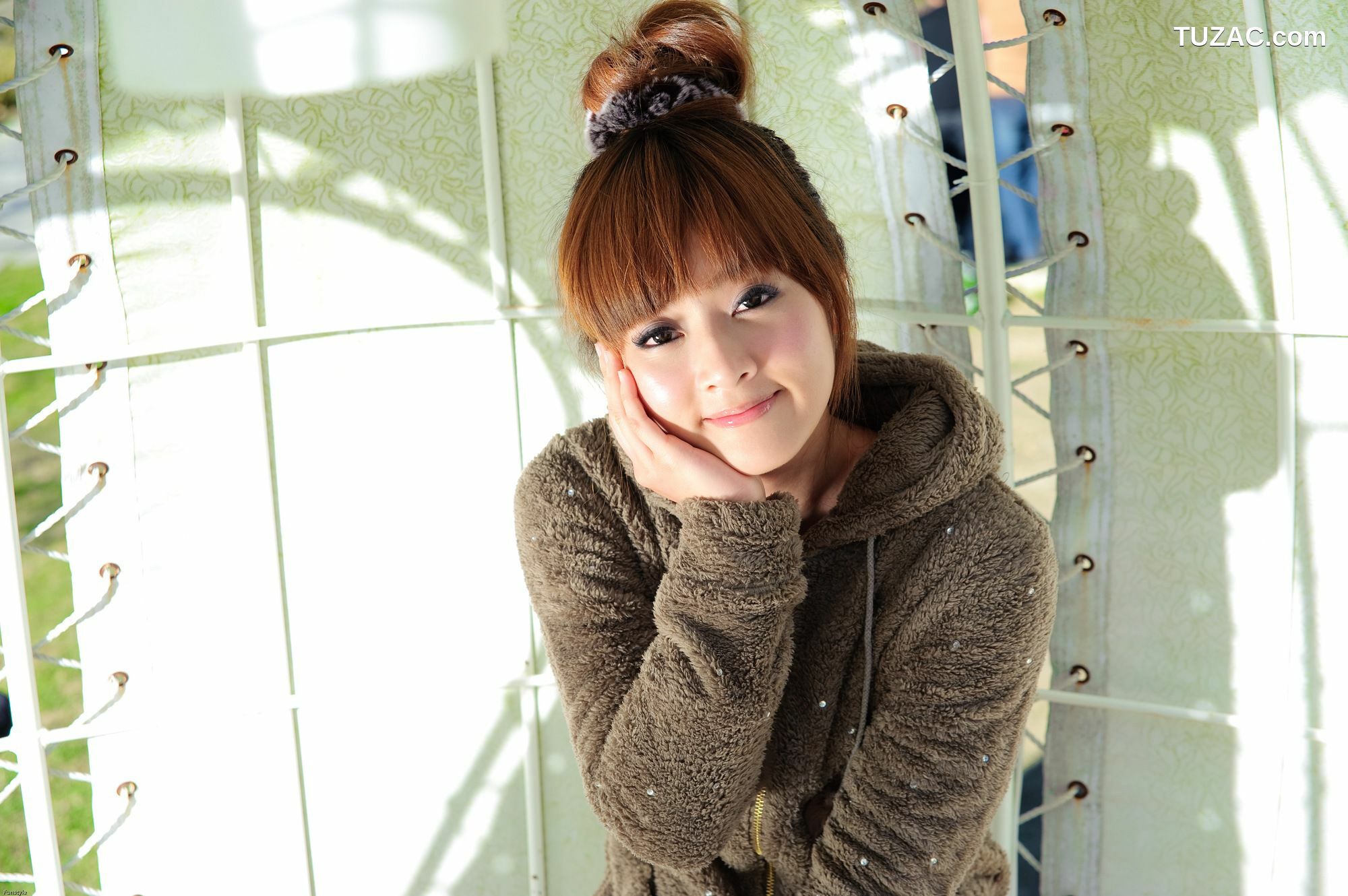 台湾正妹_果子MM/张允霏《果子遊清境》写真集