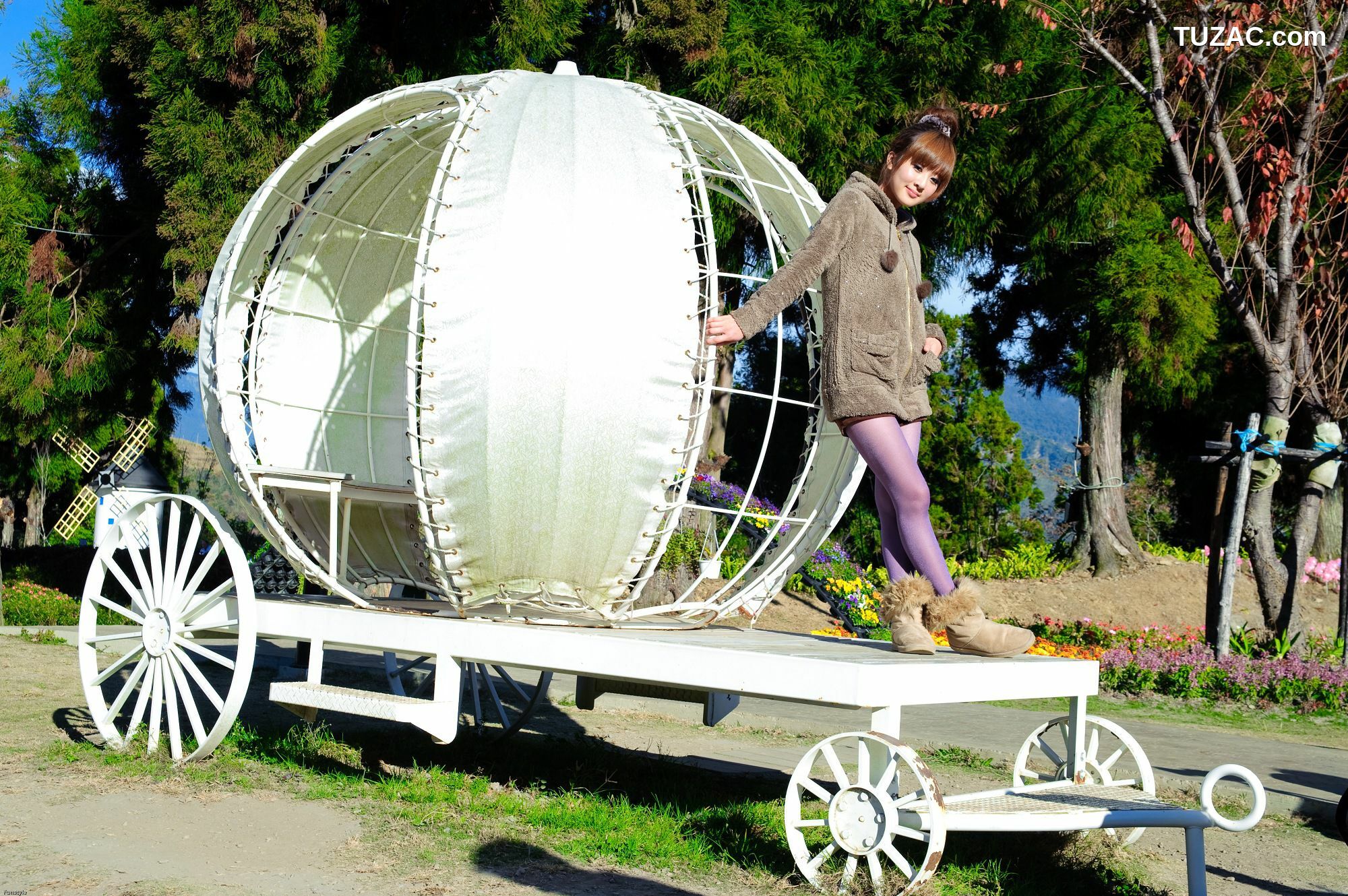 台湾正妹_果子MM/张允霏《果子遊清境》写真集