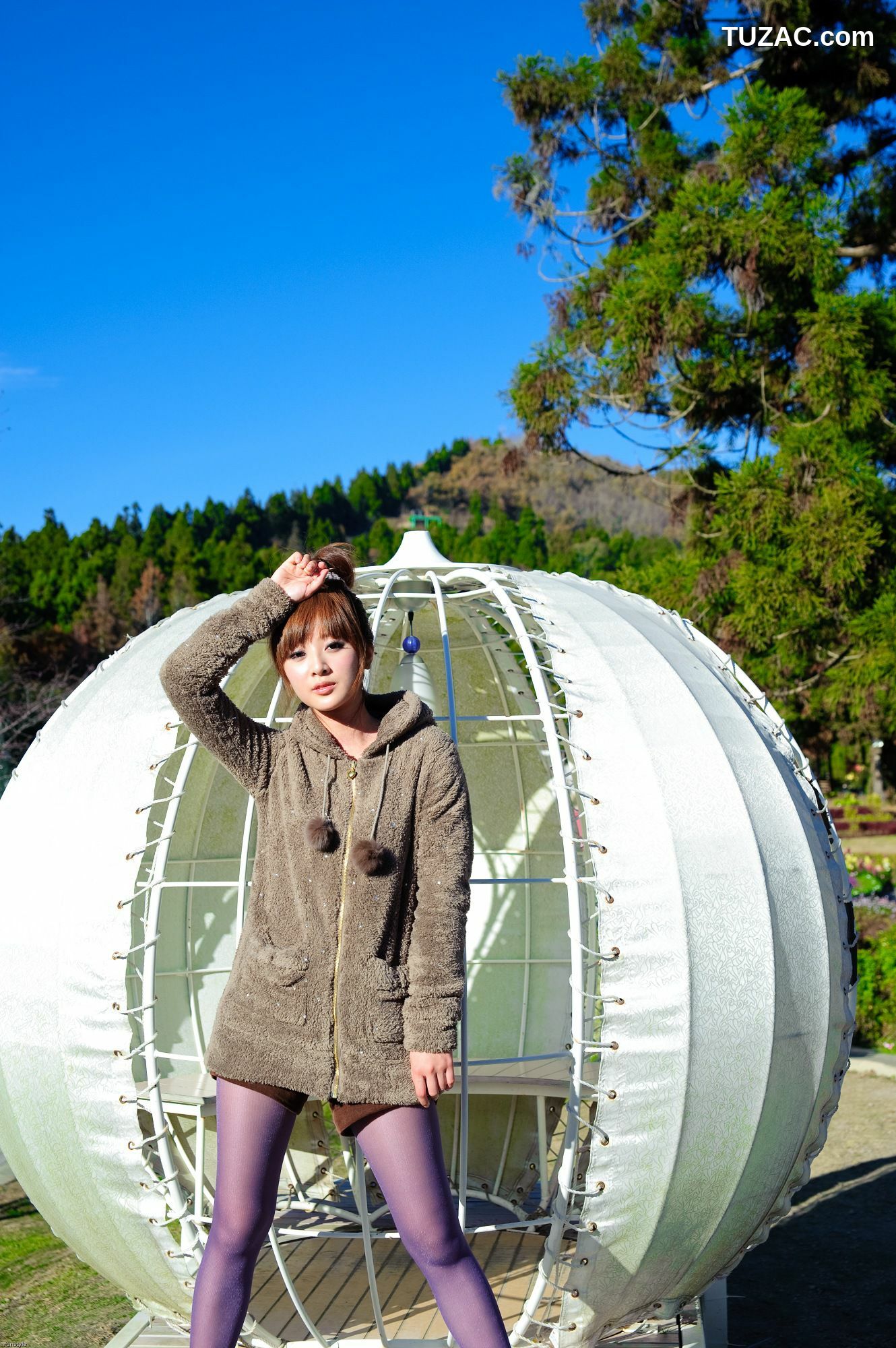 台湾正妹_果子MM/张允霏《果子遊清境》写真集