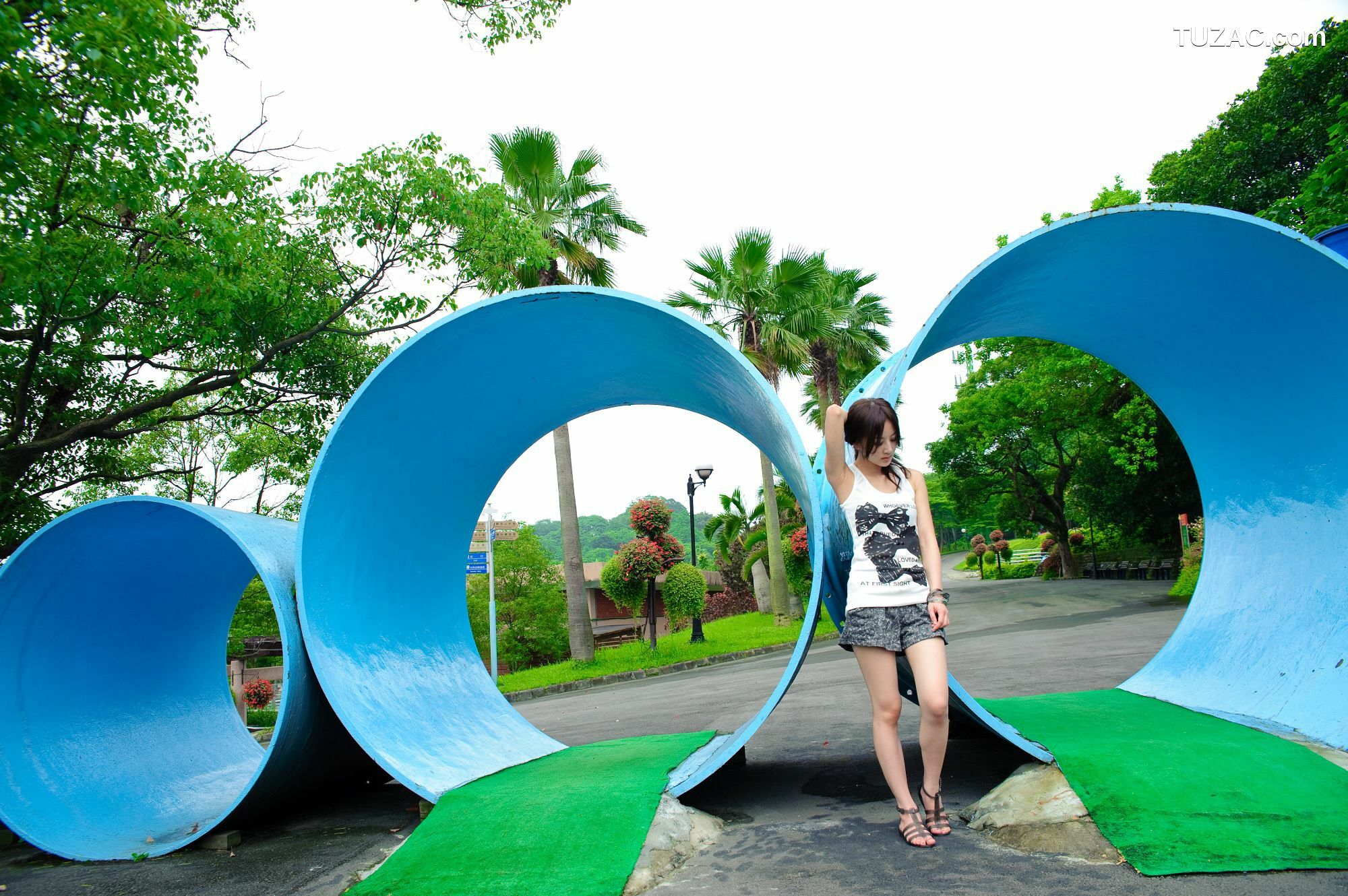 台湾正妹_果子MM/张允霏《水博館 II》外拍写真集